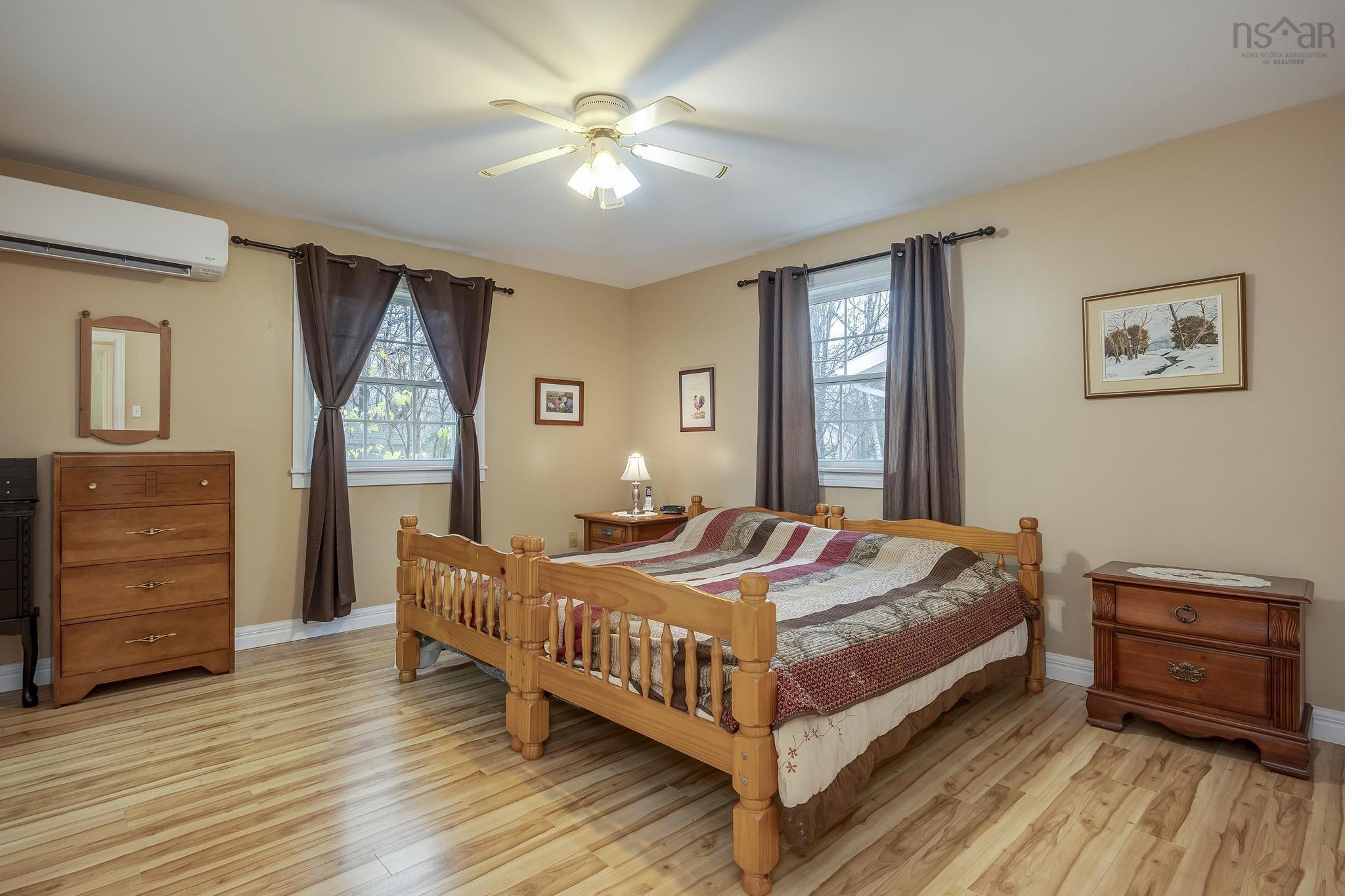 $549,000.00: 29 Bishop Avenue W, New Minas