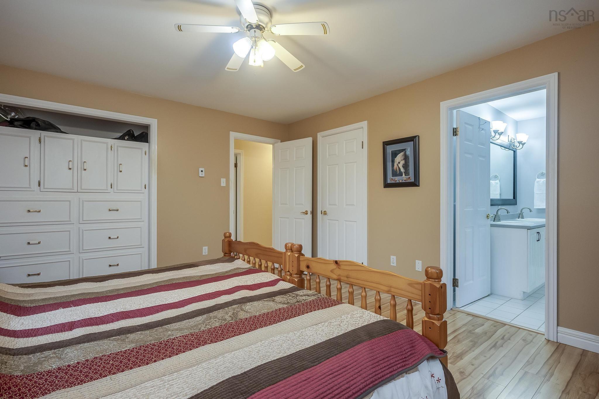 $549,000.00: 29 Bishop Avenue W, New Minas