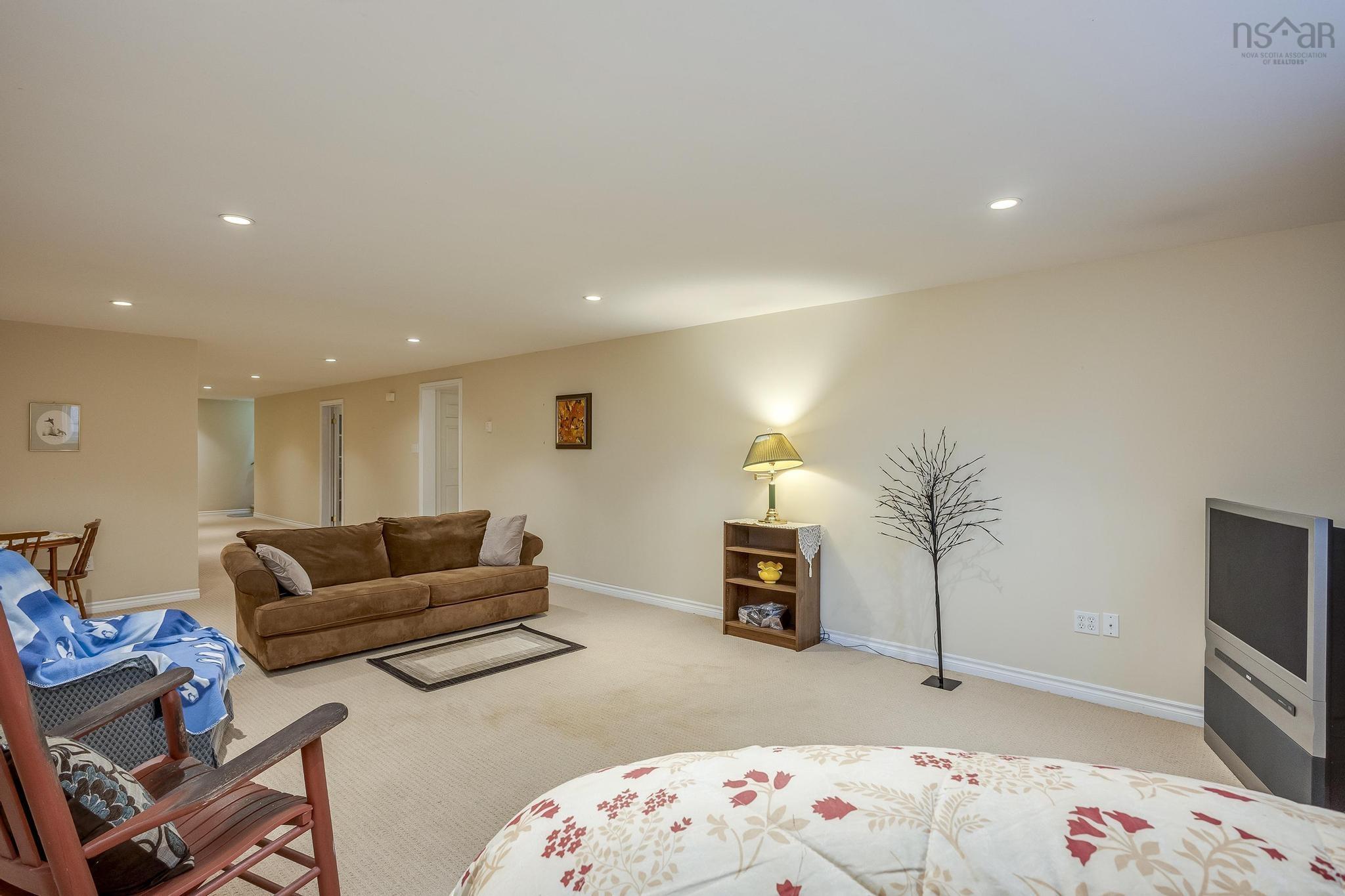 $549,000.00: 29 Bishop Avenue W, New Minas