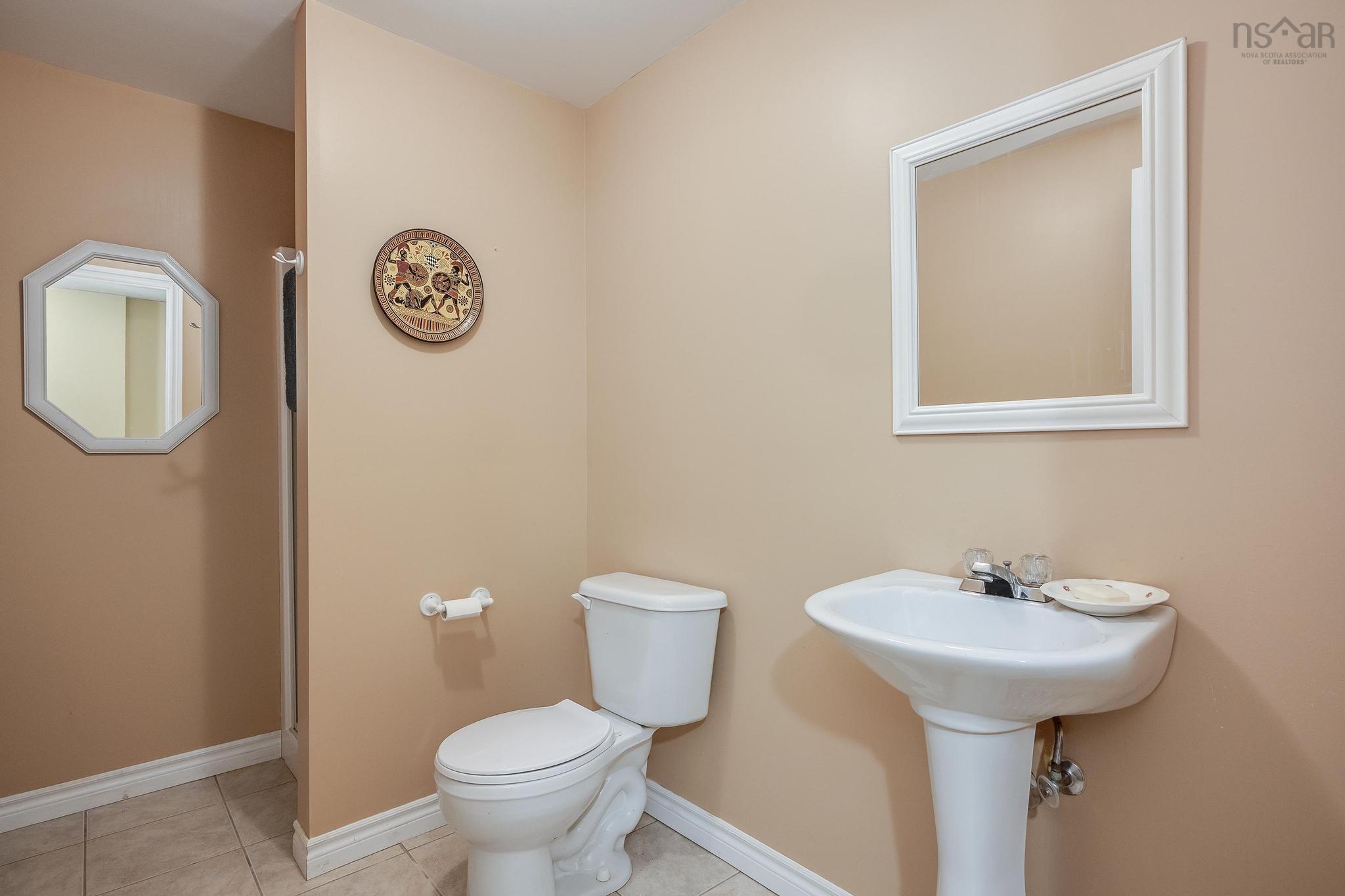 $549,000.00: 29 Bishop Avenue W, New Minas