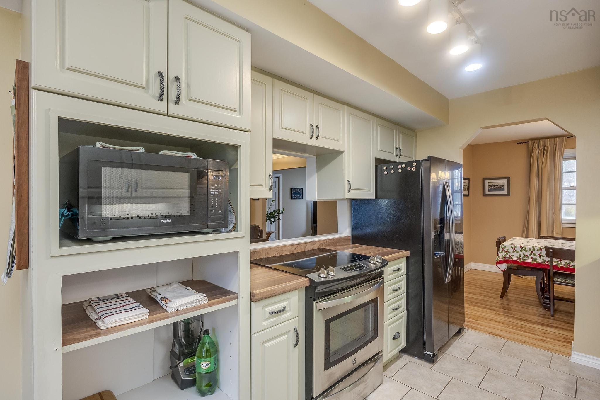 $549,000.00: 29 Bishop Avenue W, New Minas