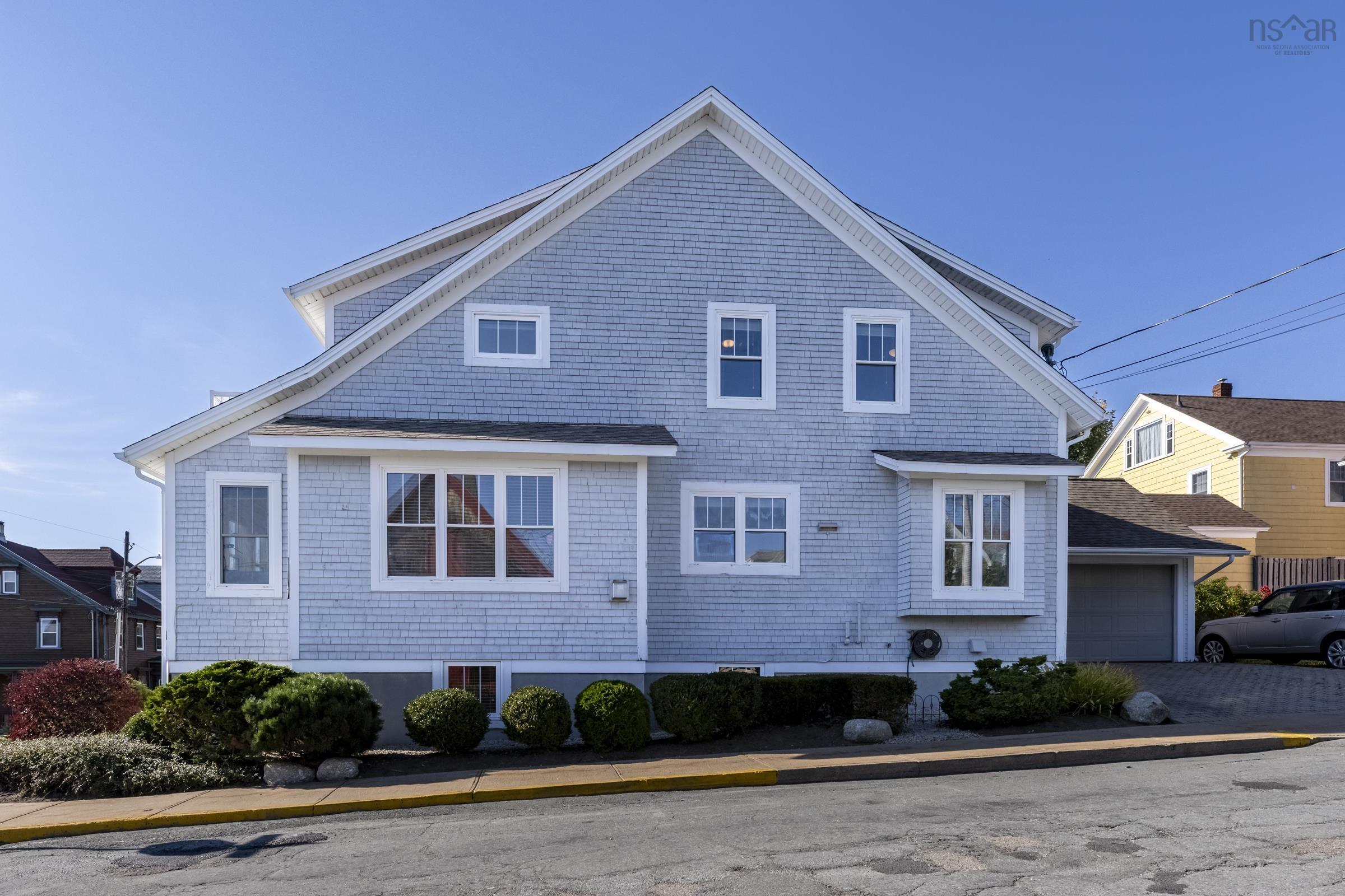 $825,000.00: 219 Montague Street, Lunenburg