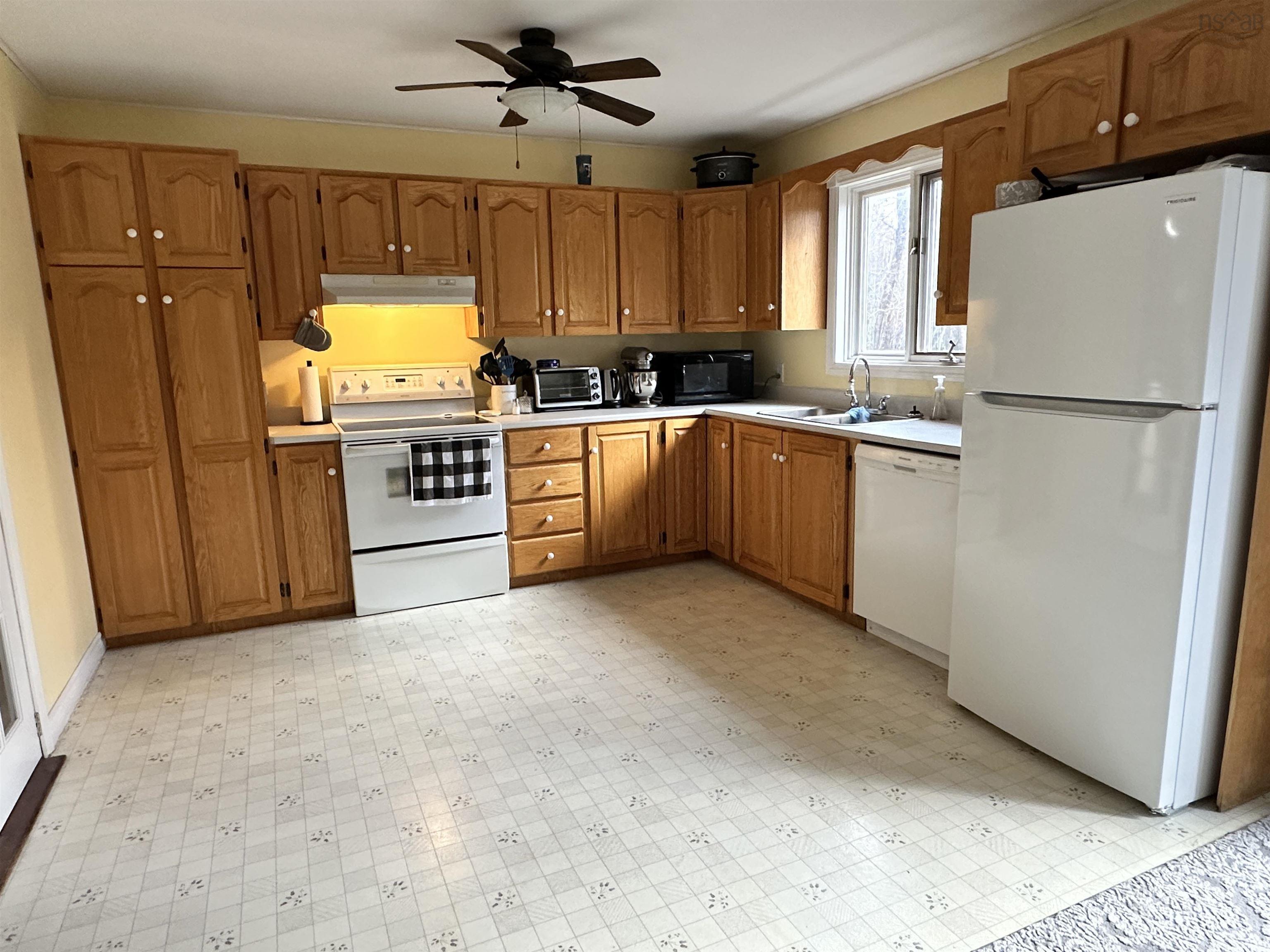 $339,900.00: 789 Old Port Mouton Road, White Point