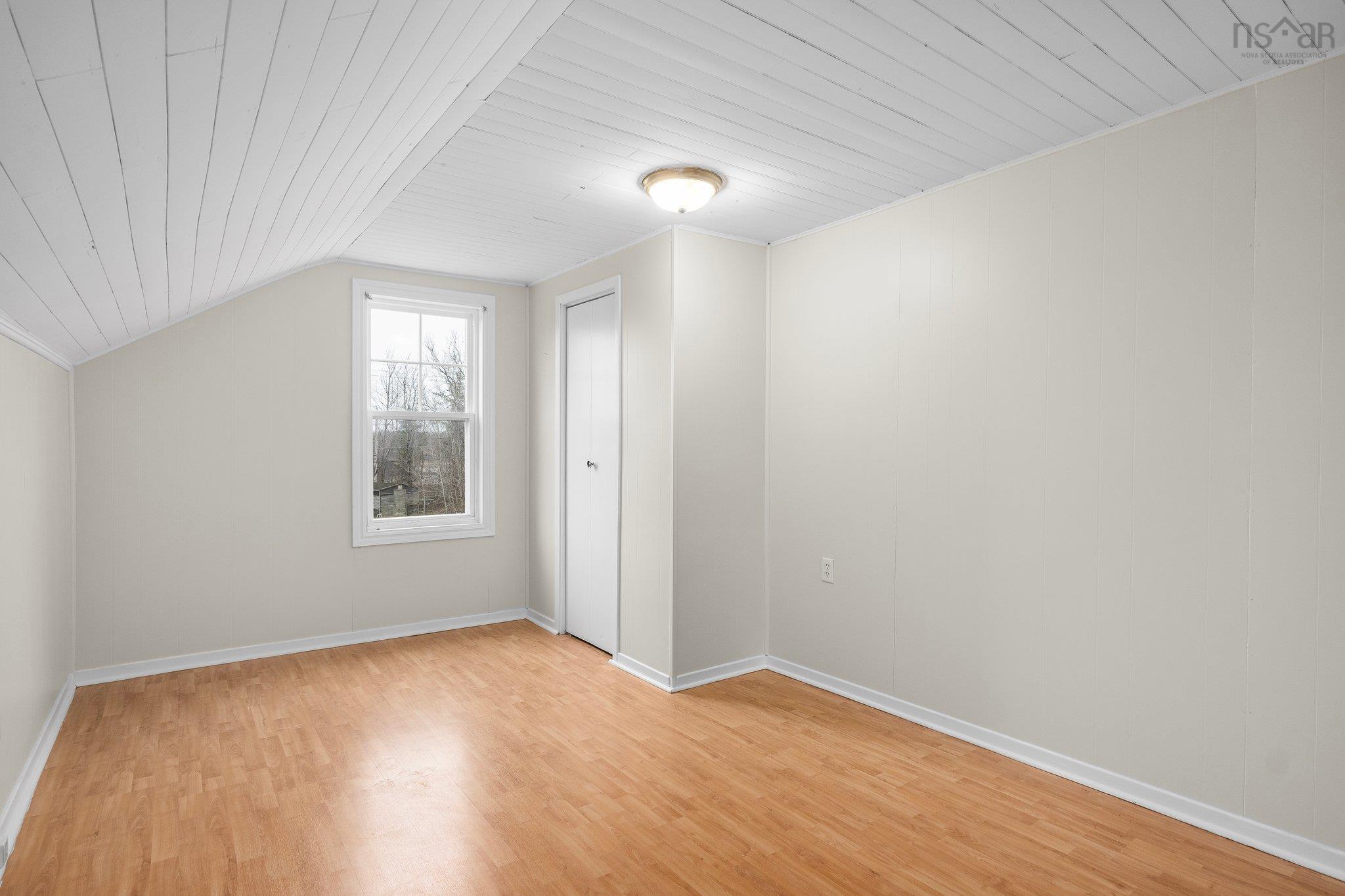 $329,900.00: 30 Paley Road, Lantz