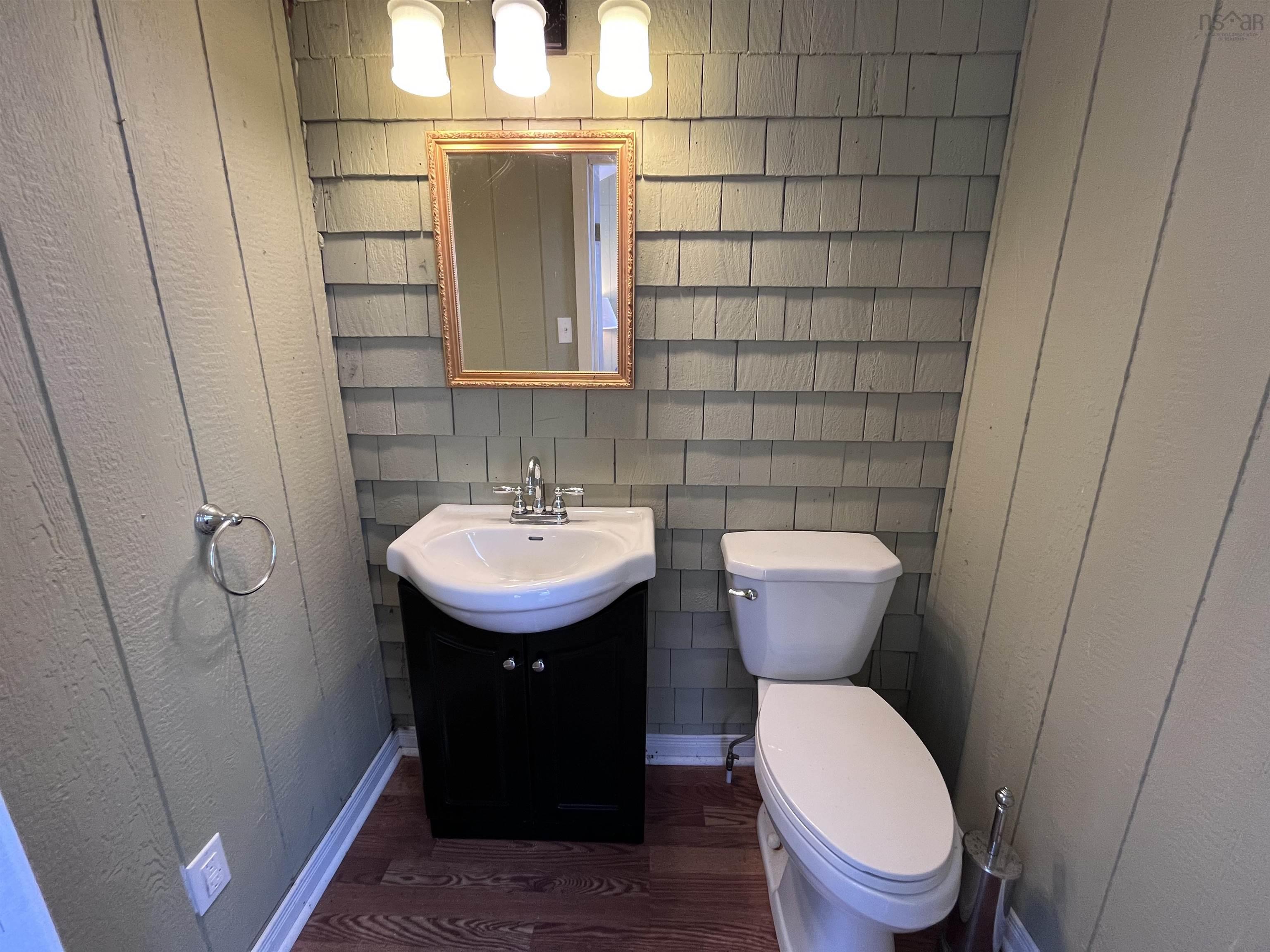 $475,000.00: 222 Old Trunk 1, Deep Brook