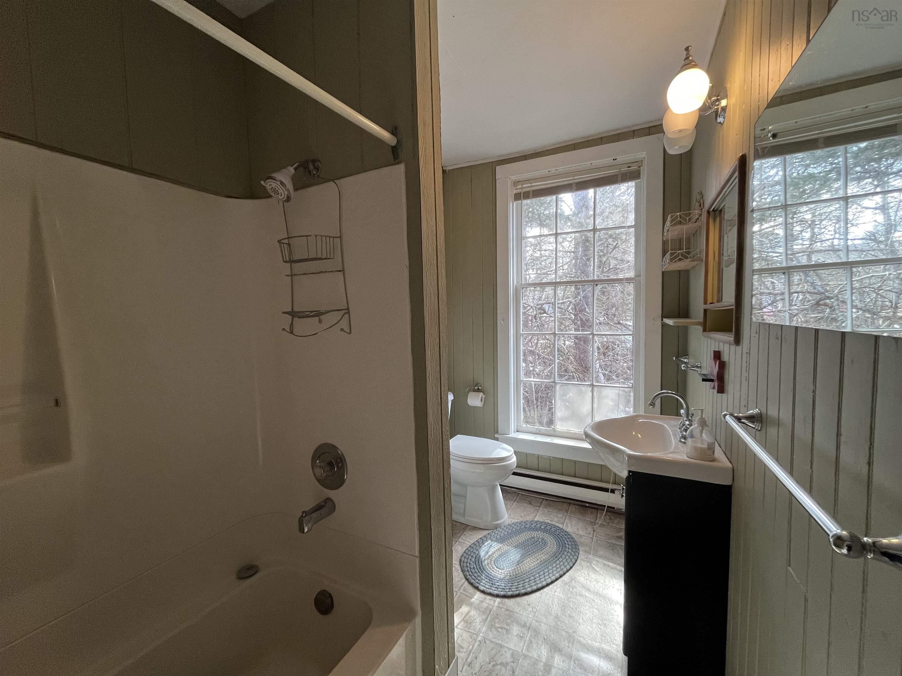 $475,000.00: 222 Old Trunk 1, Deep Brook