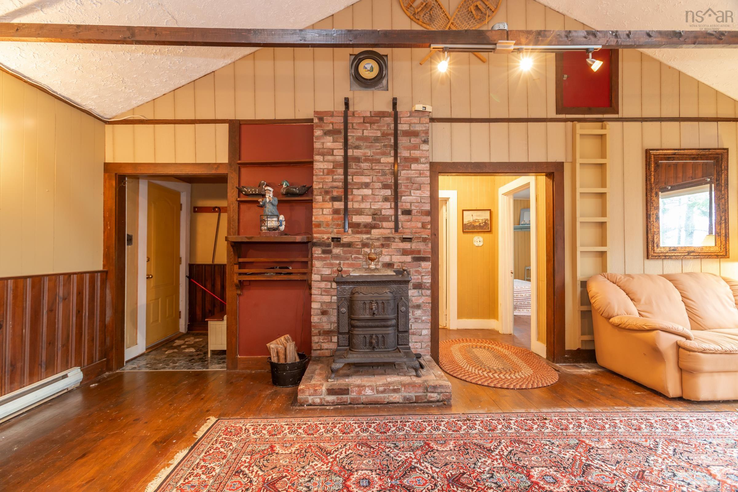 $475,000.00: 222 Old Trunk 1, Deep Brook