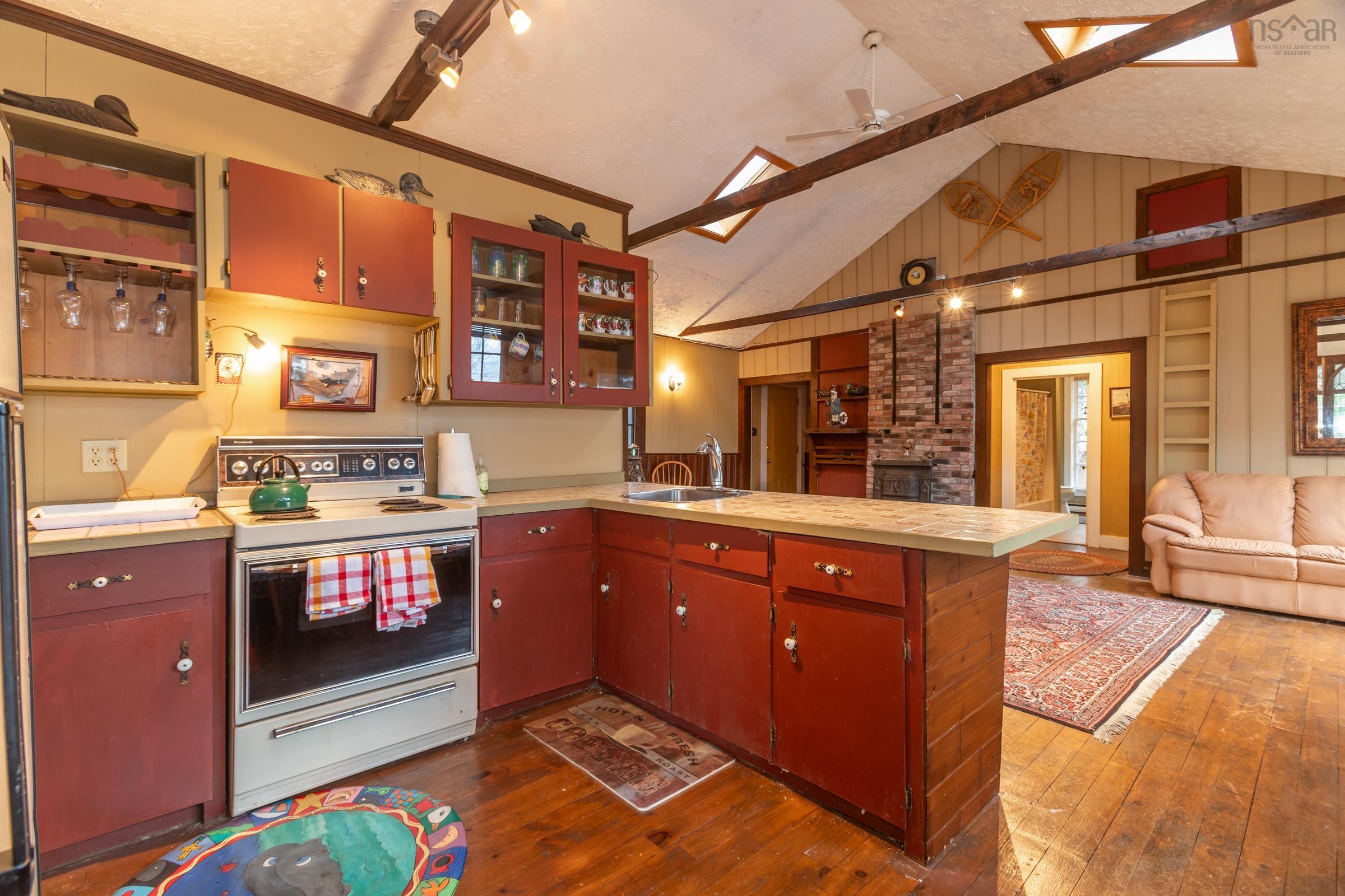 $475,000.00: 222 Old Trunk 1, Deep Brook