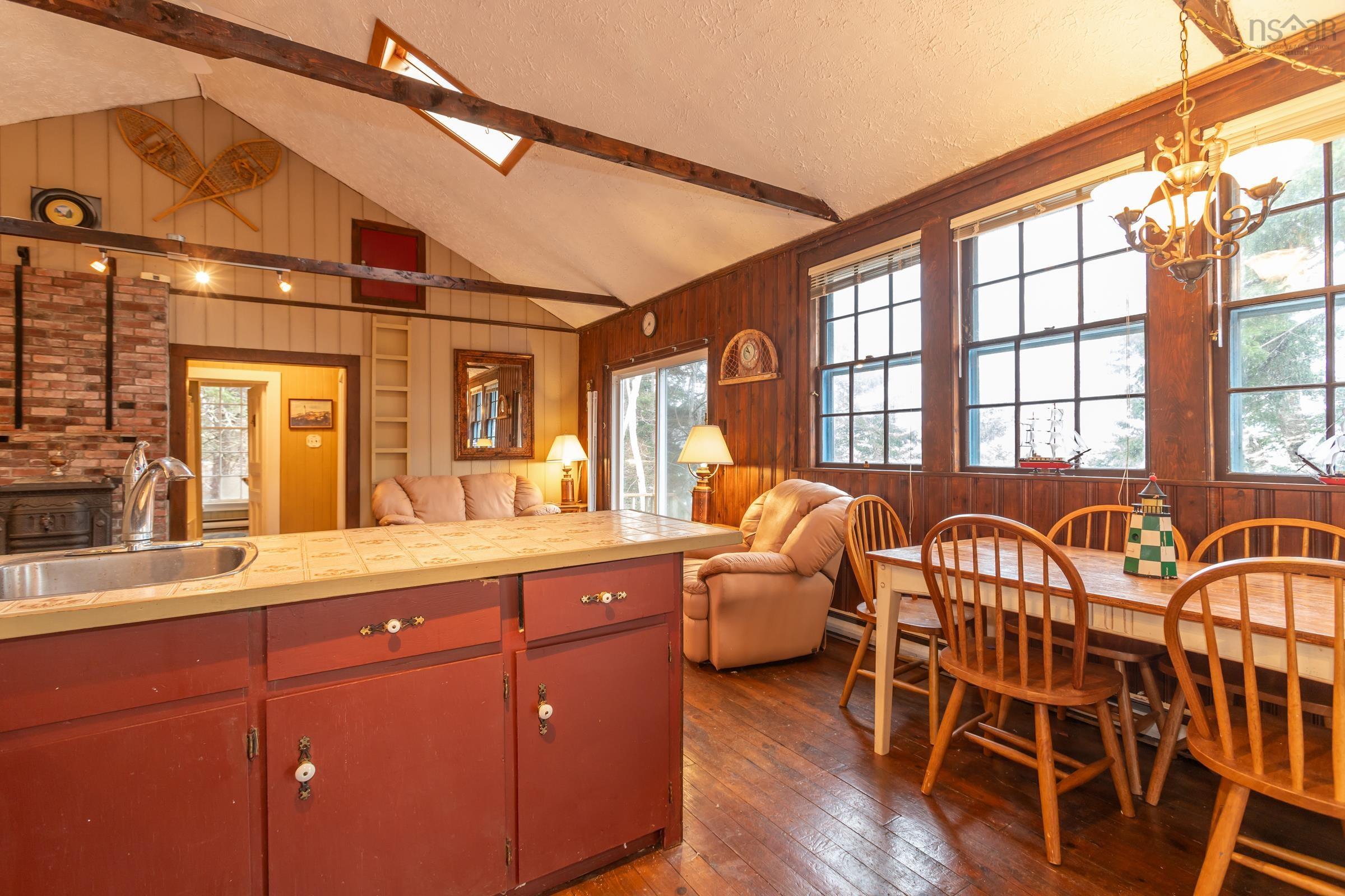 $475,000.00: 222 Old Trunk 1, Deep Brook
