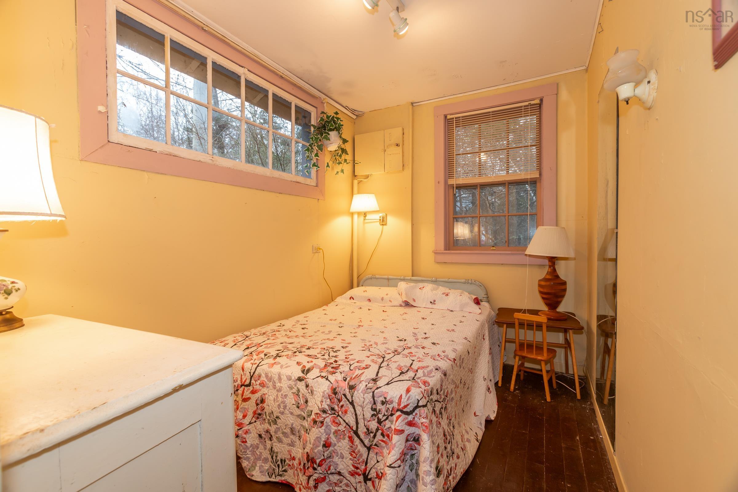 $475,000.00: 222 Old Trunk 1, Deep Brook