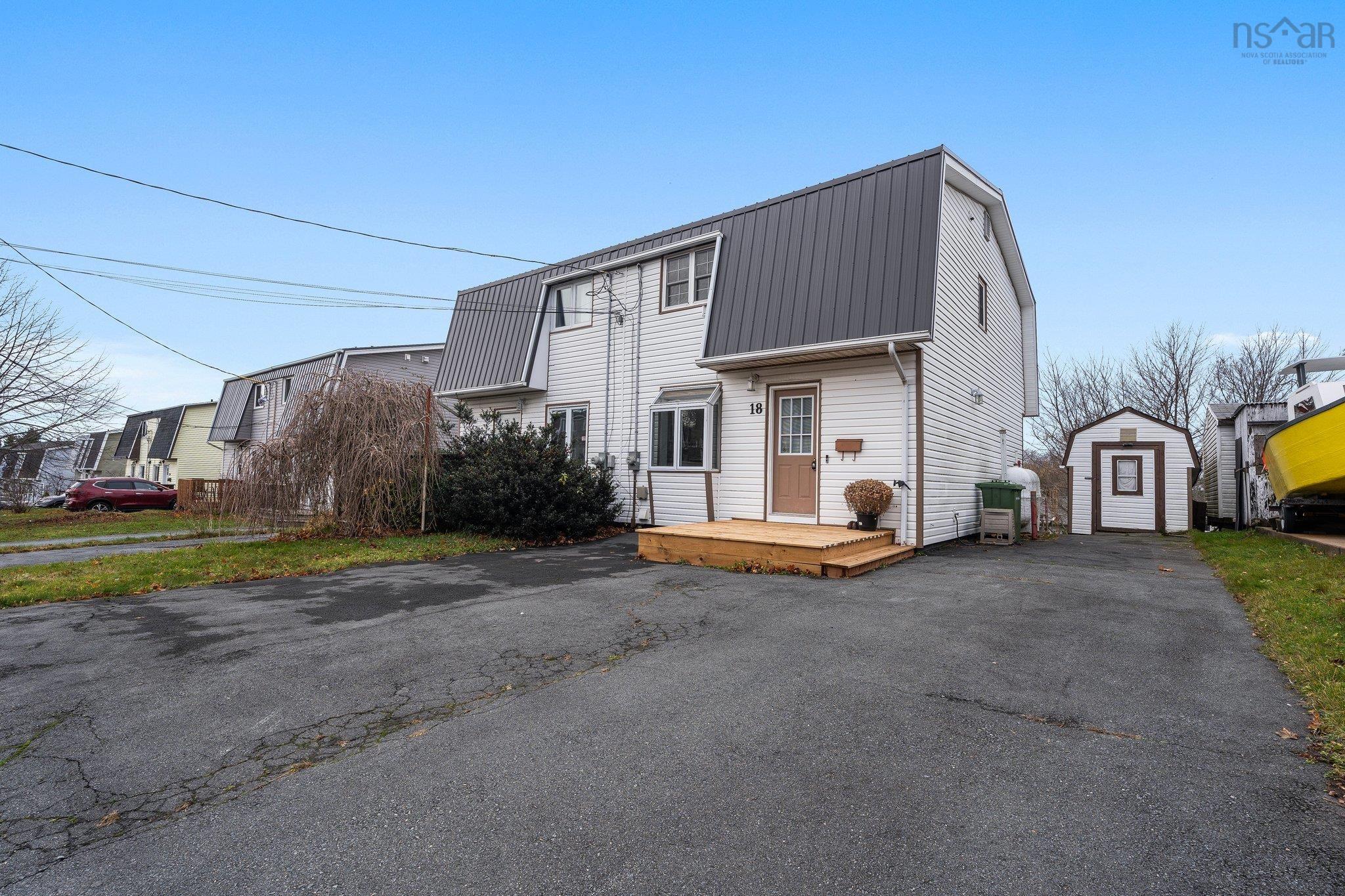 $349,900.00: 18 Spar Crescent, Dartmouth