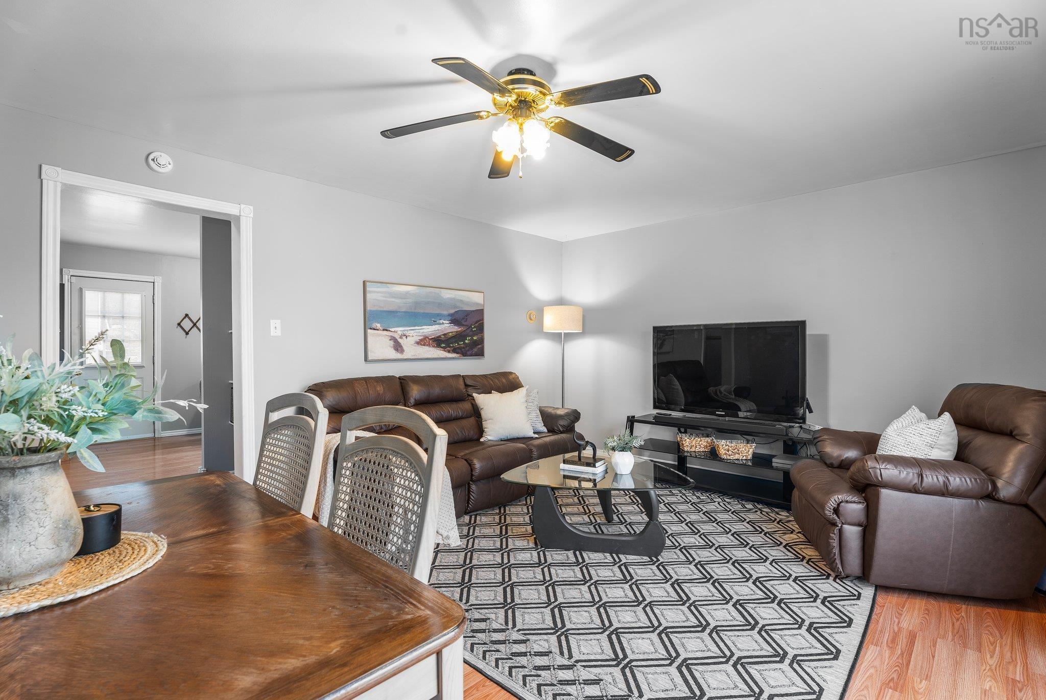 $349,900.00: 18 Spar Crescent, Dartmouth