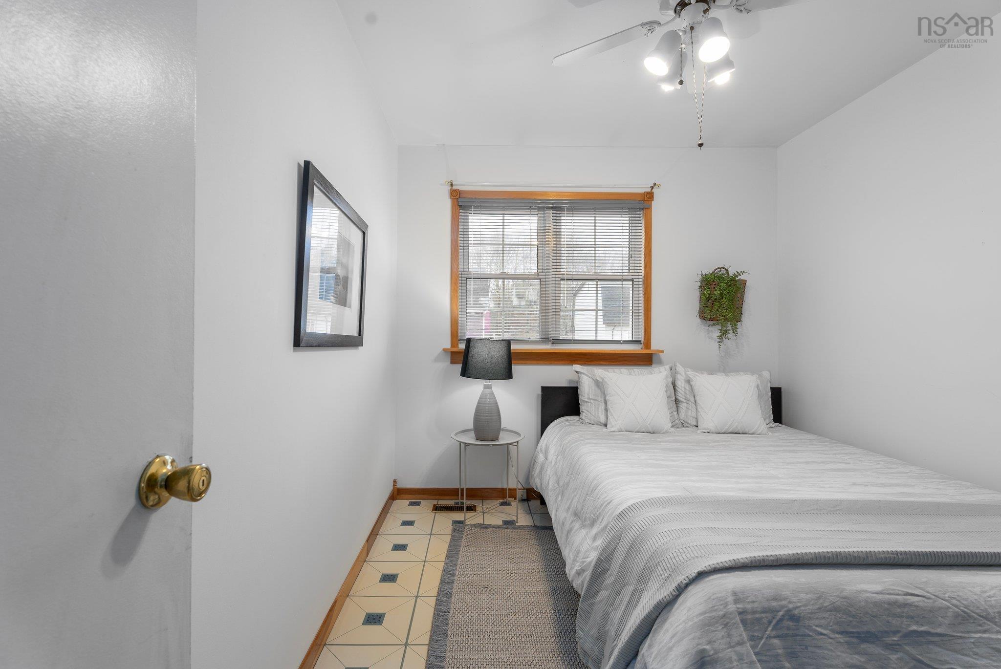 $349,900.00: 18 Spar Crescent, Dartmouth