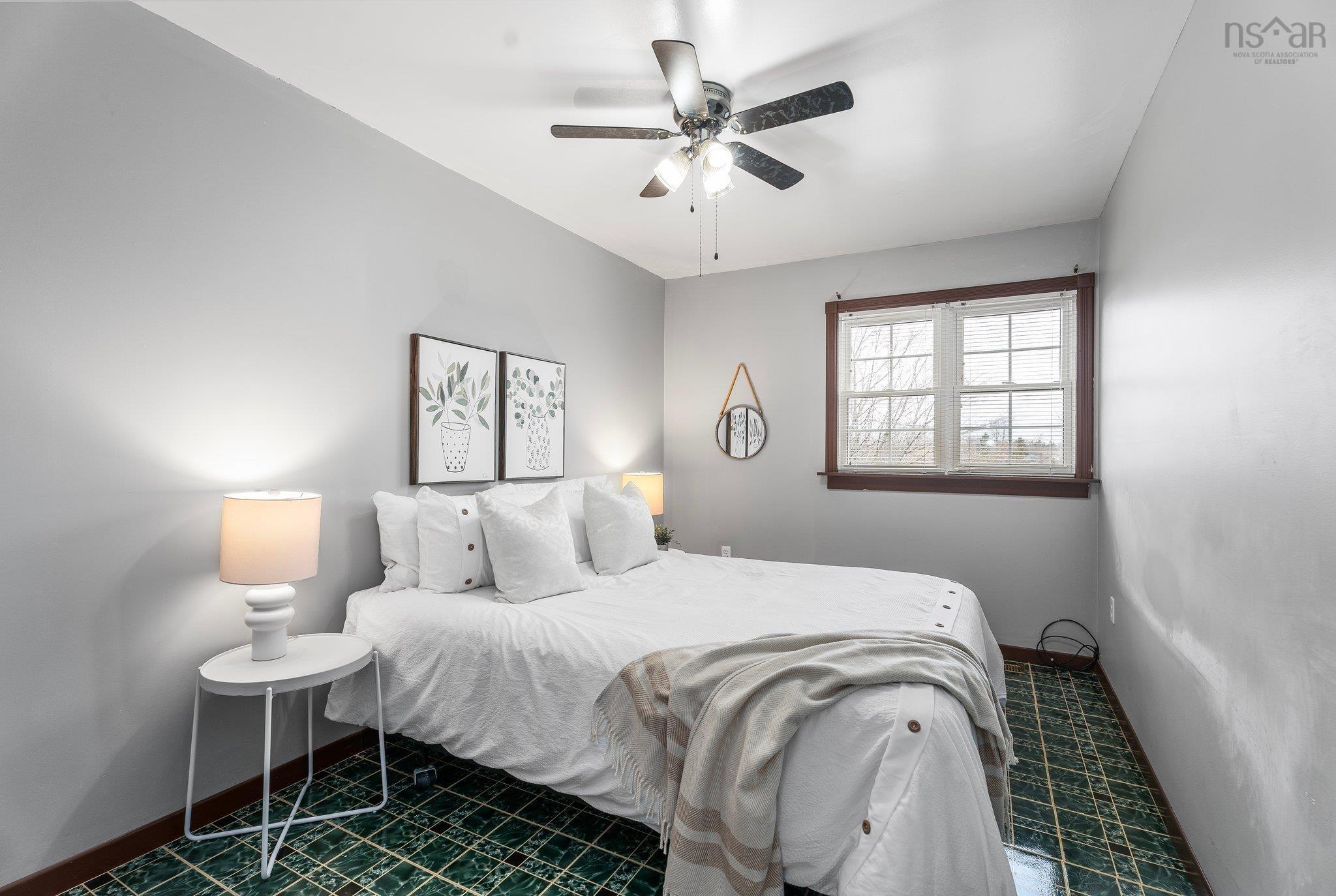 $349,900.00: 18 Spar Crescent, Dartmouth