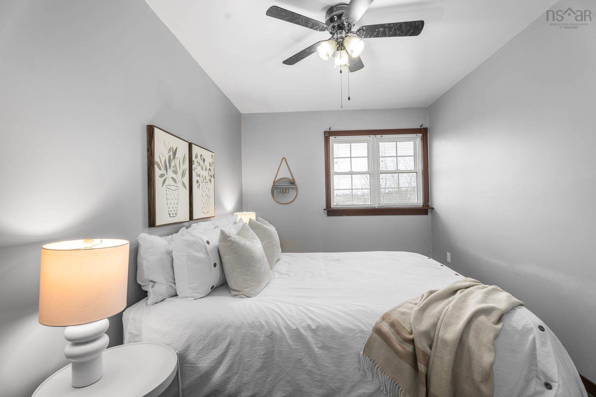$349,900.00: 18 Spar Crescent, Dartmouth