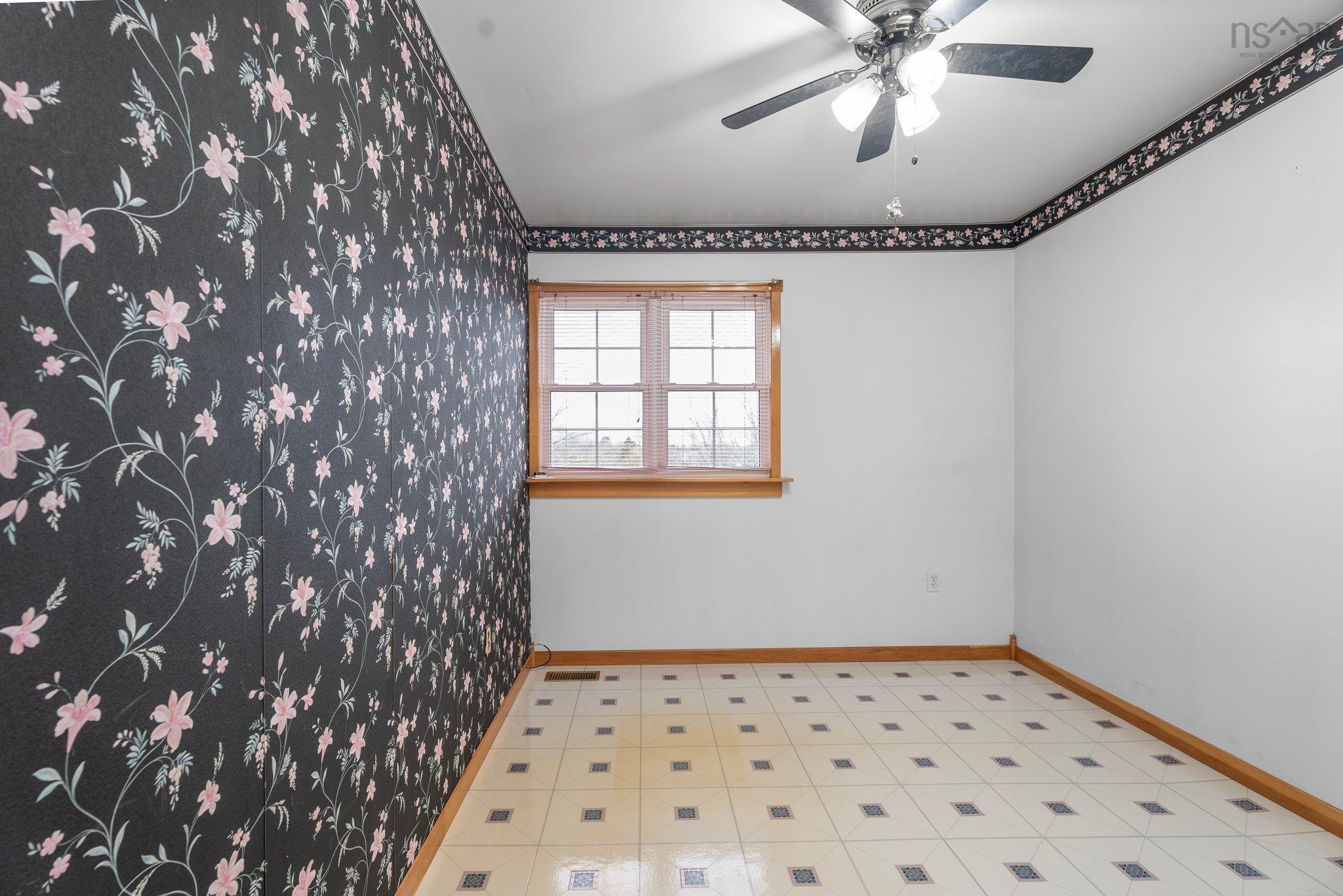 $349,900.00: 18 Spar Crescent, Dartmouth