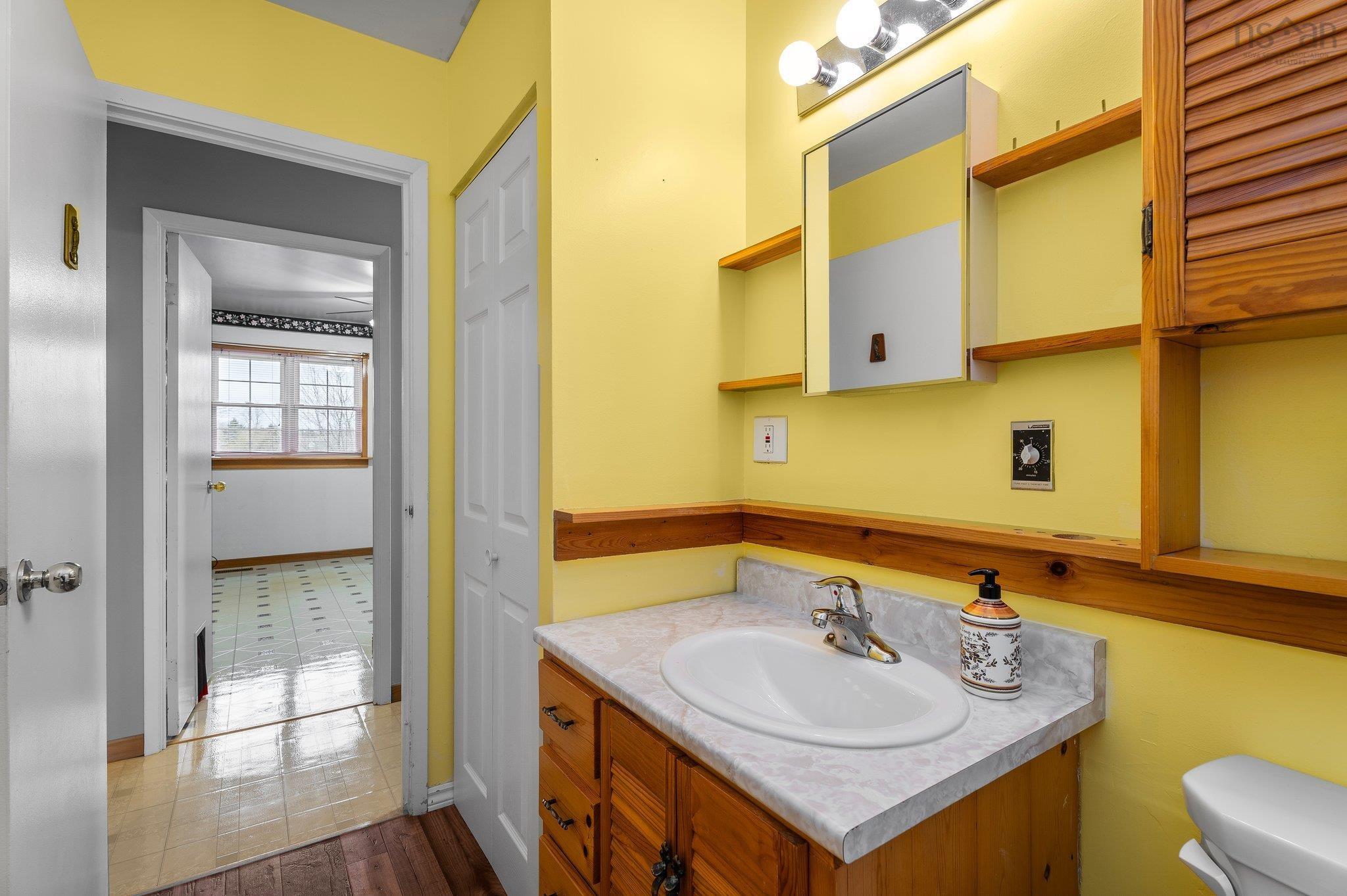 $349,900.00: 18 Spar Crescent, Dartmouth