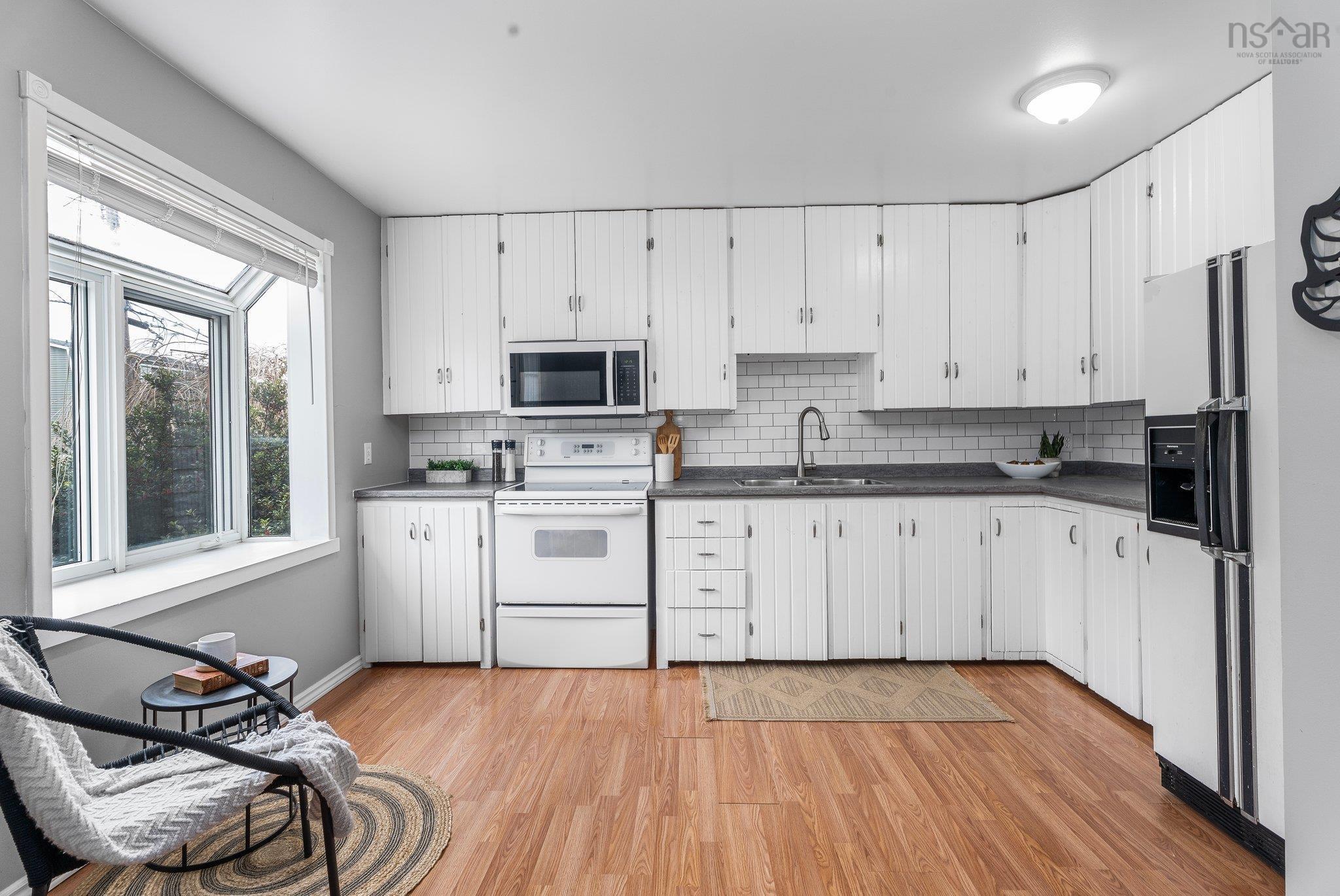 $349,900.00: 18 Spar Crescent, Dartmouth