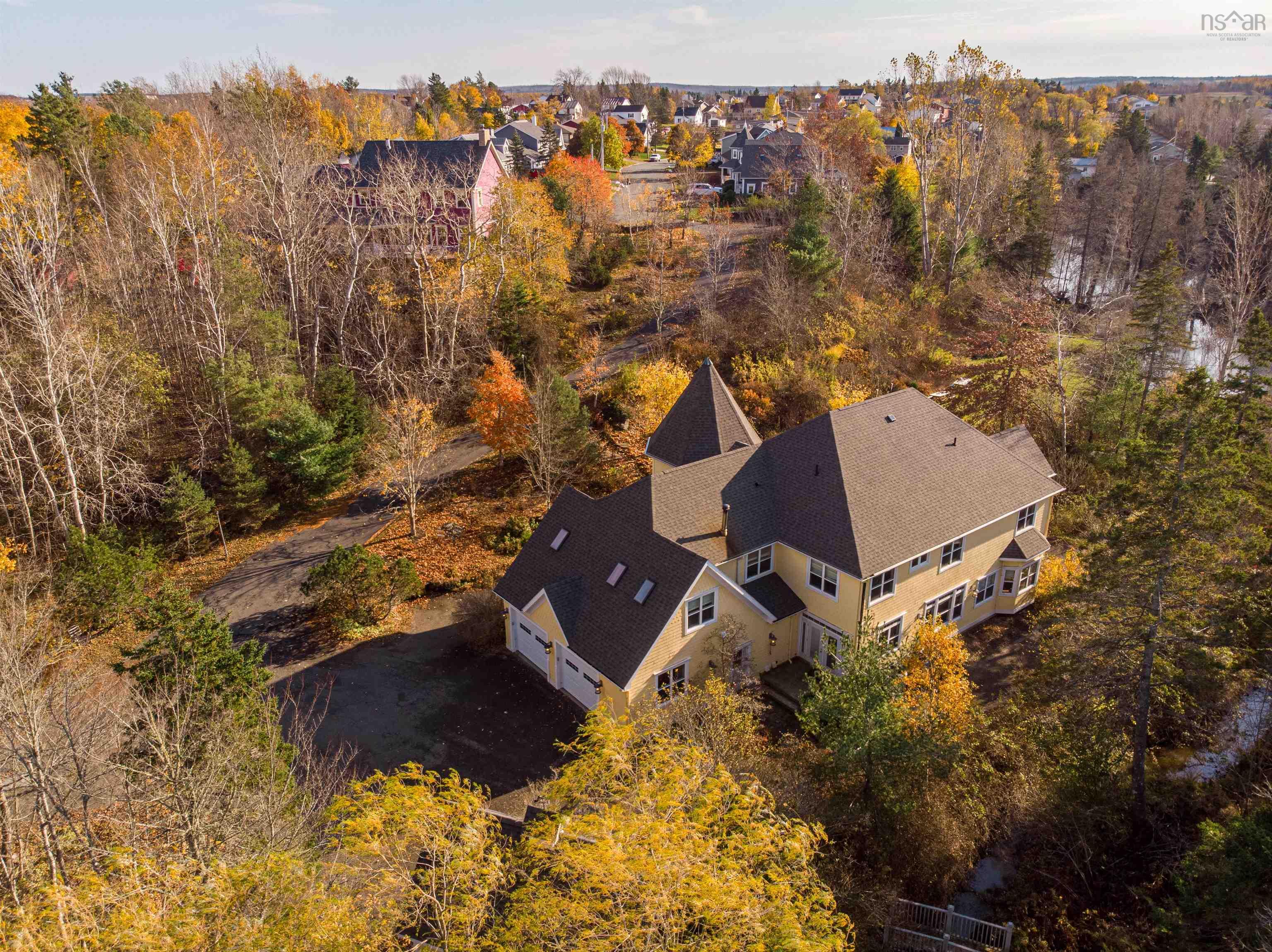 $1,250,000.00: 17 NICHOLSON COURT, Antigonish