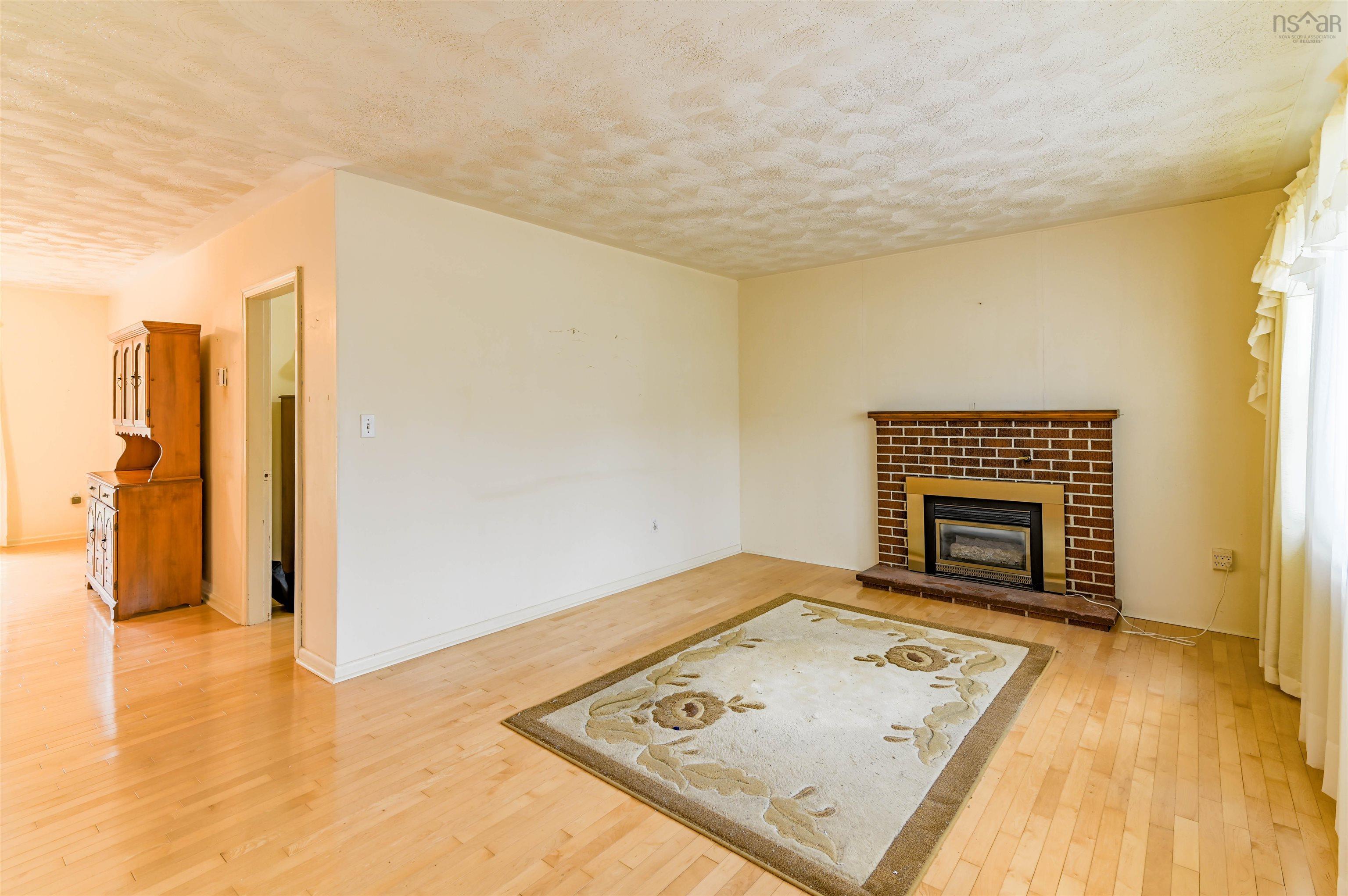 $365,000.00: 76 Highland Avenue, New Minas