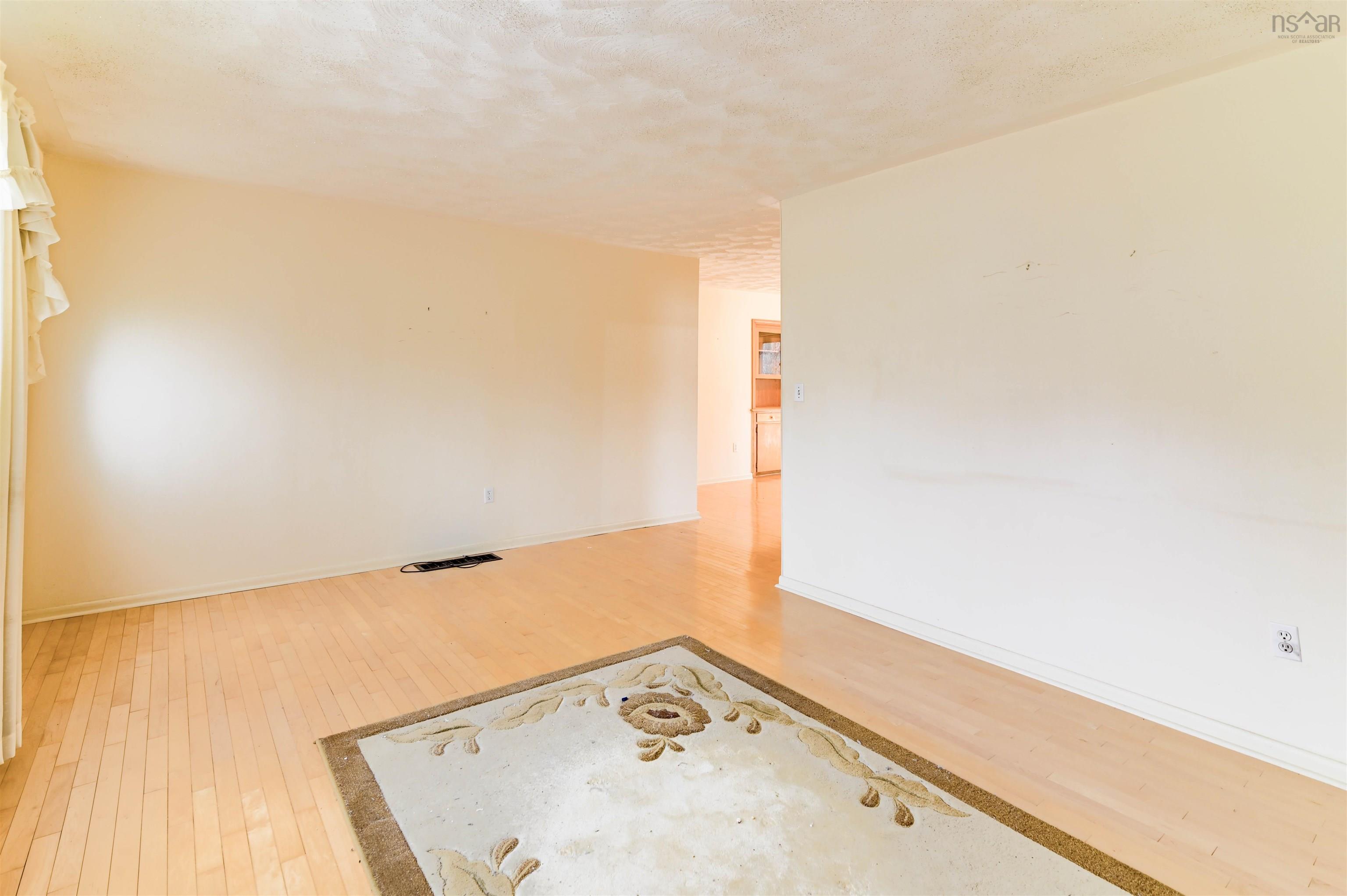 $365,000.00: 76 Highland Avenue, New Minas