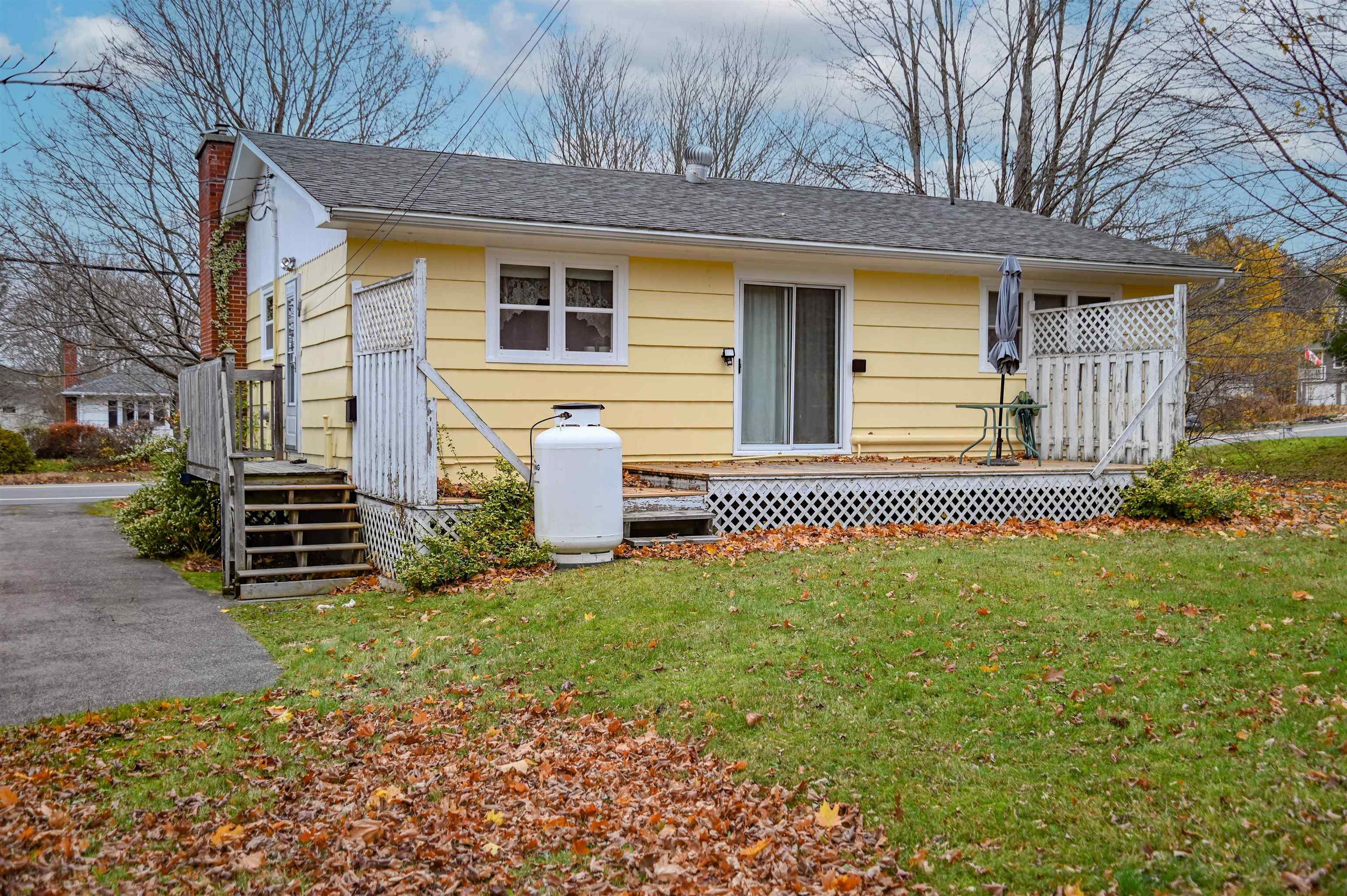$365,000.00: 76 Highland Avenue, New Minas