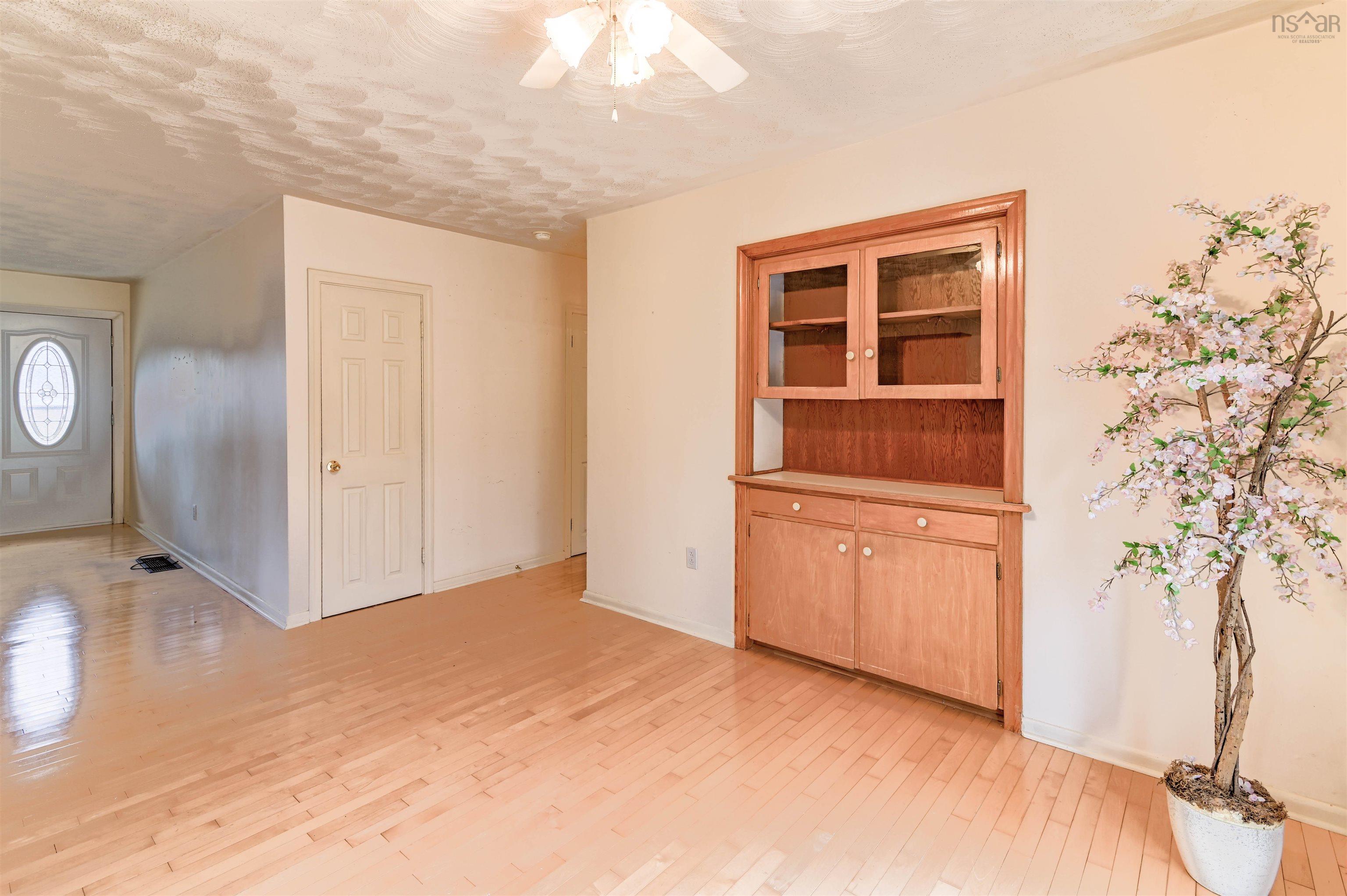 $365,000.00: 76 Highland Avenue, New Minas
