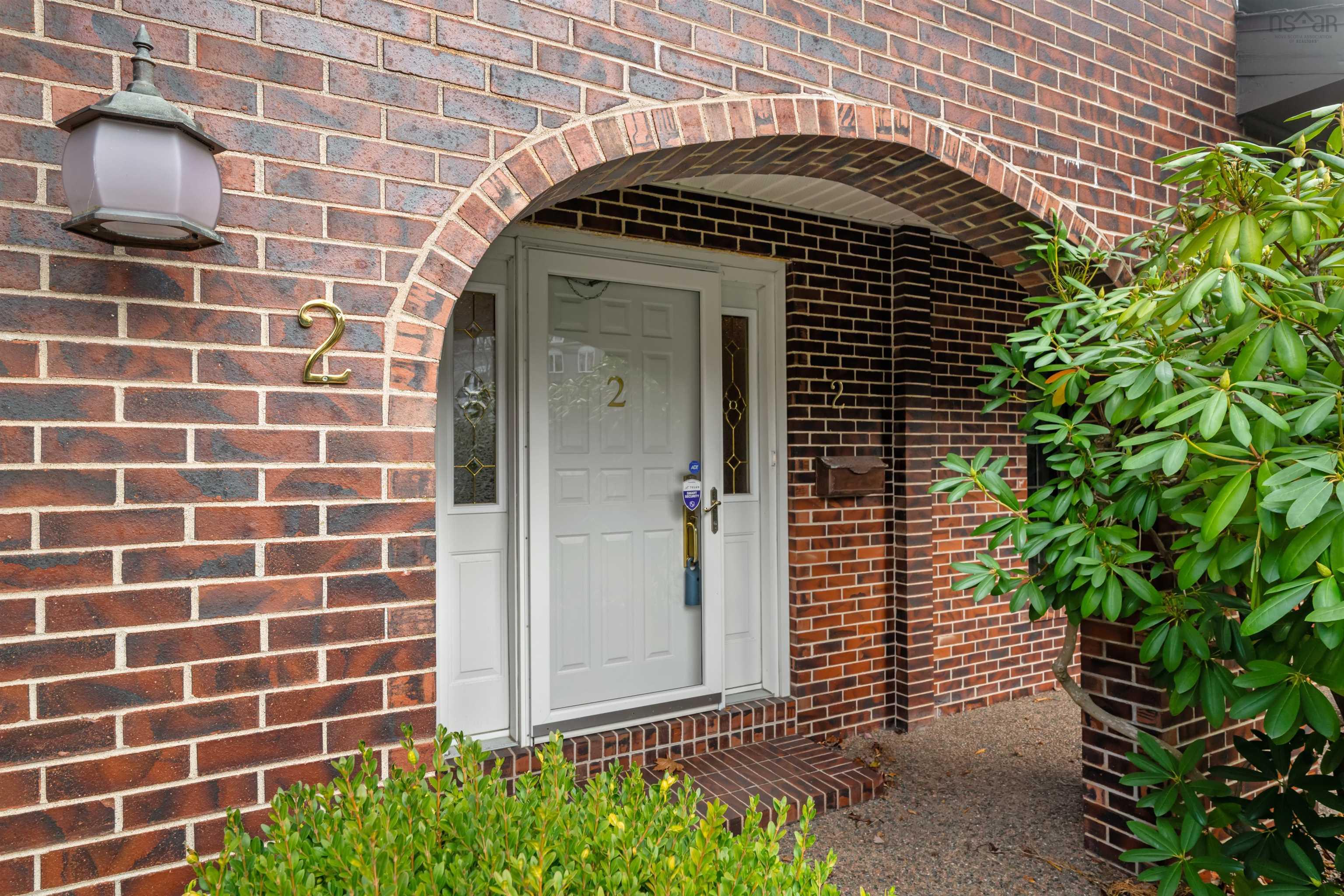$1,075,000.00: 2 Trillium Terrace, Clayton Park