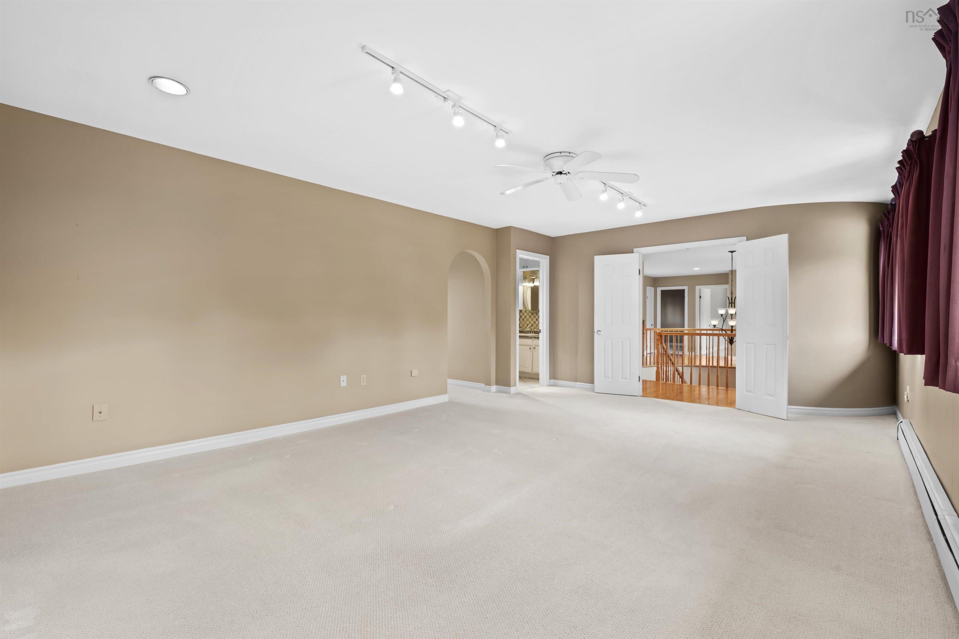 $1,075,000.00: 2 Trillium Terrace, Clayton Park