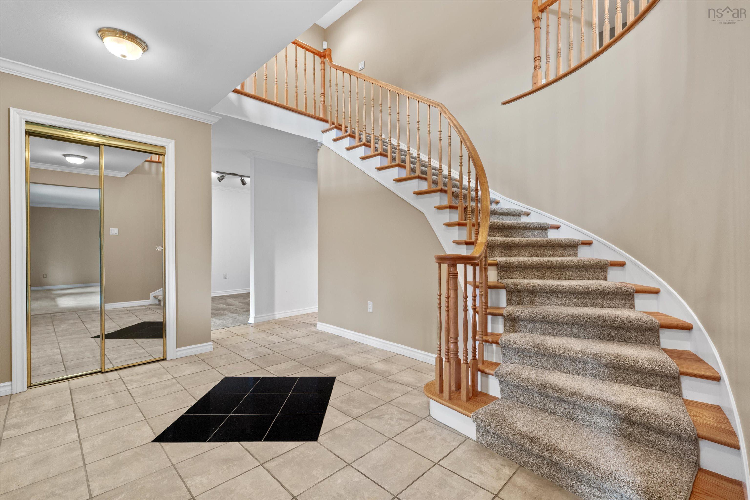 $1,075,000.00: 2 Trillium Terrace, Clayton Park