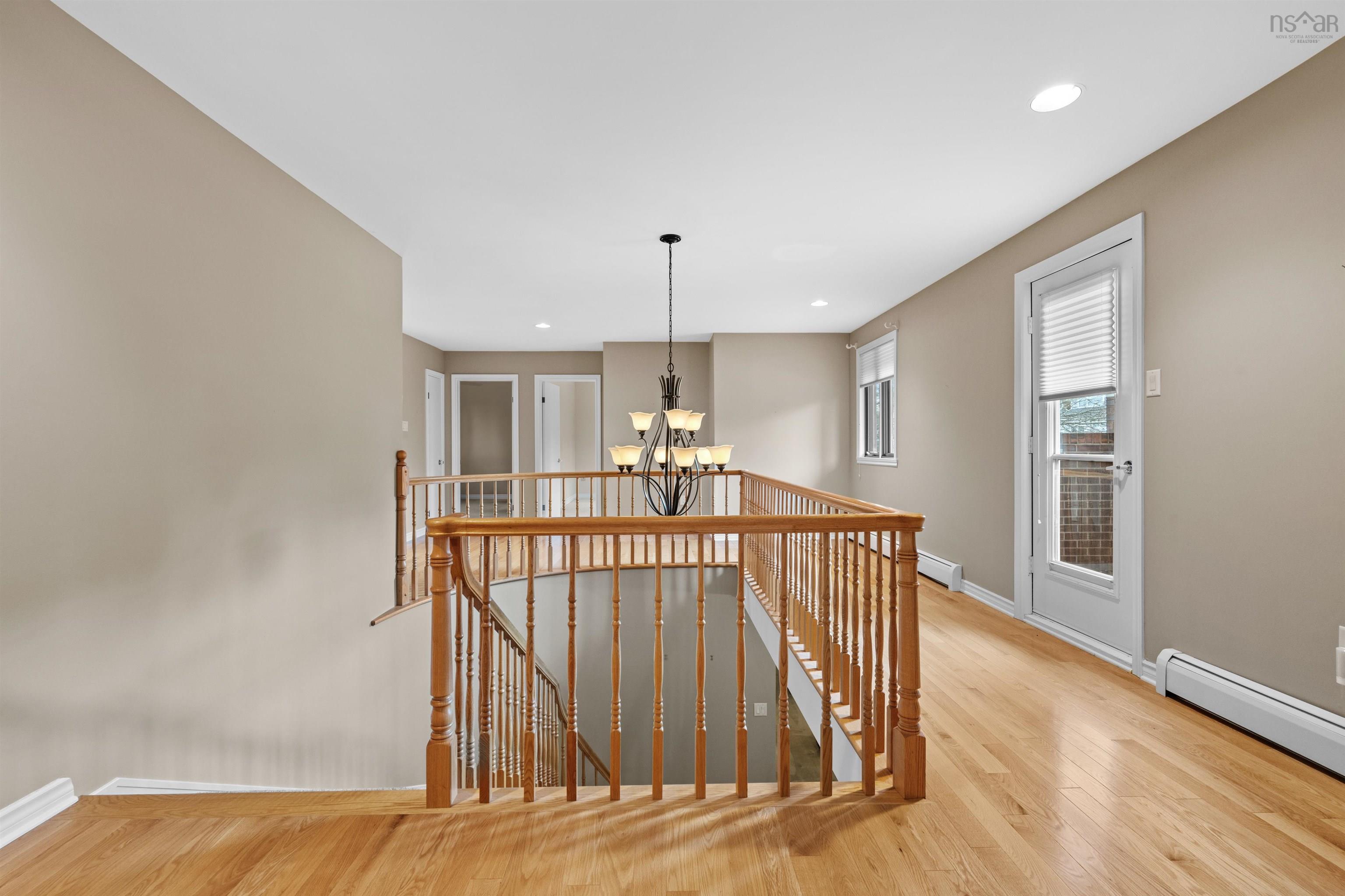 $1,075,000.00: 2 Trillium Terrace, Clayton Park