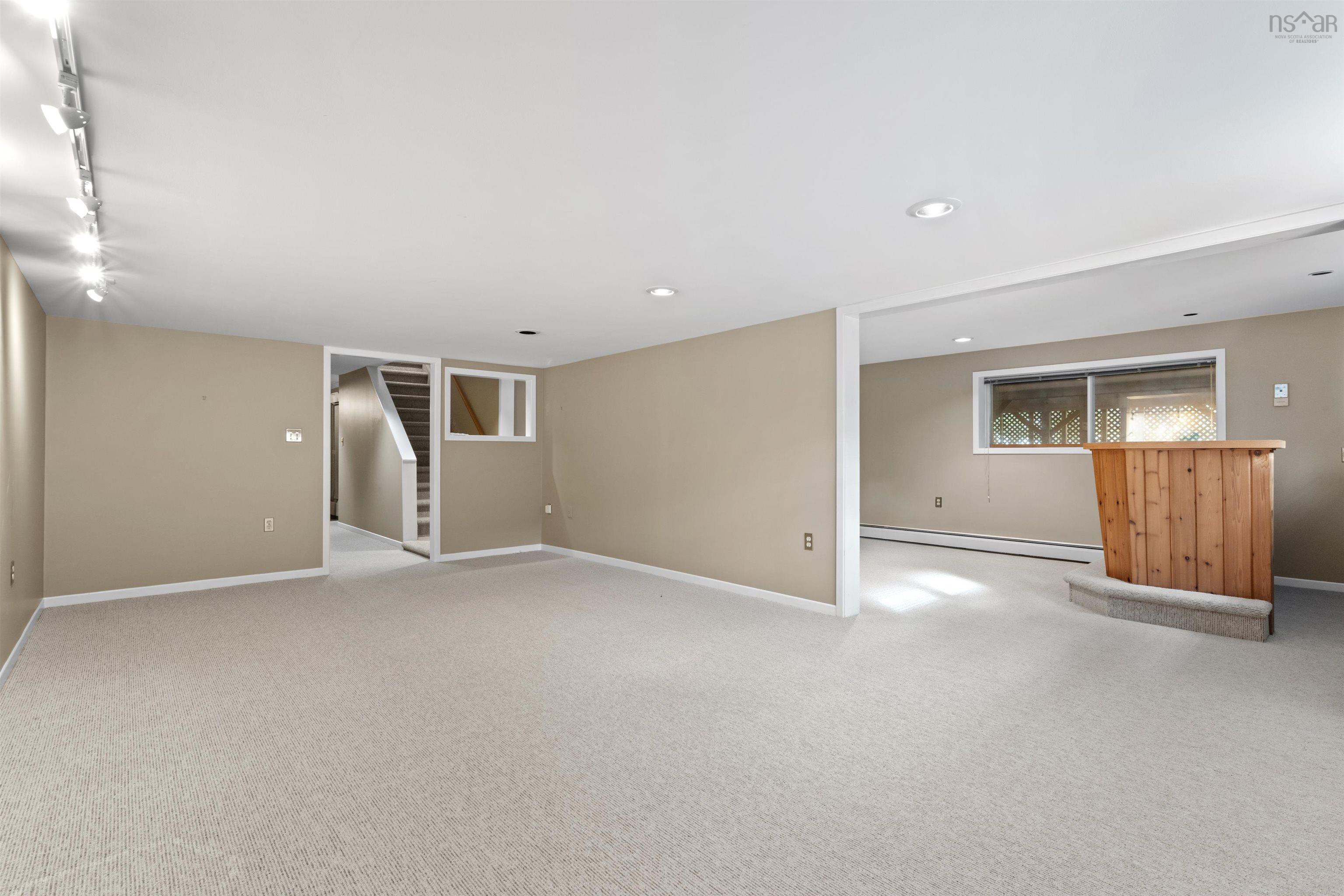 $1,075,000.00: 2 Trillium Terrace, Clayton Park