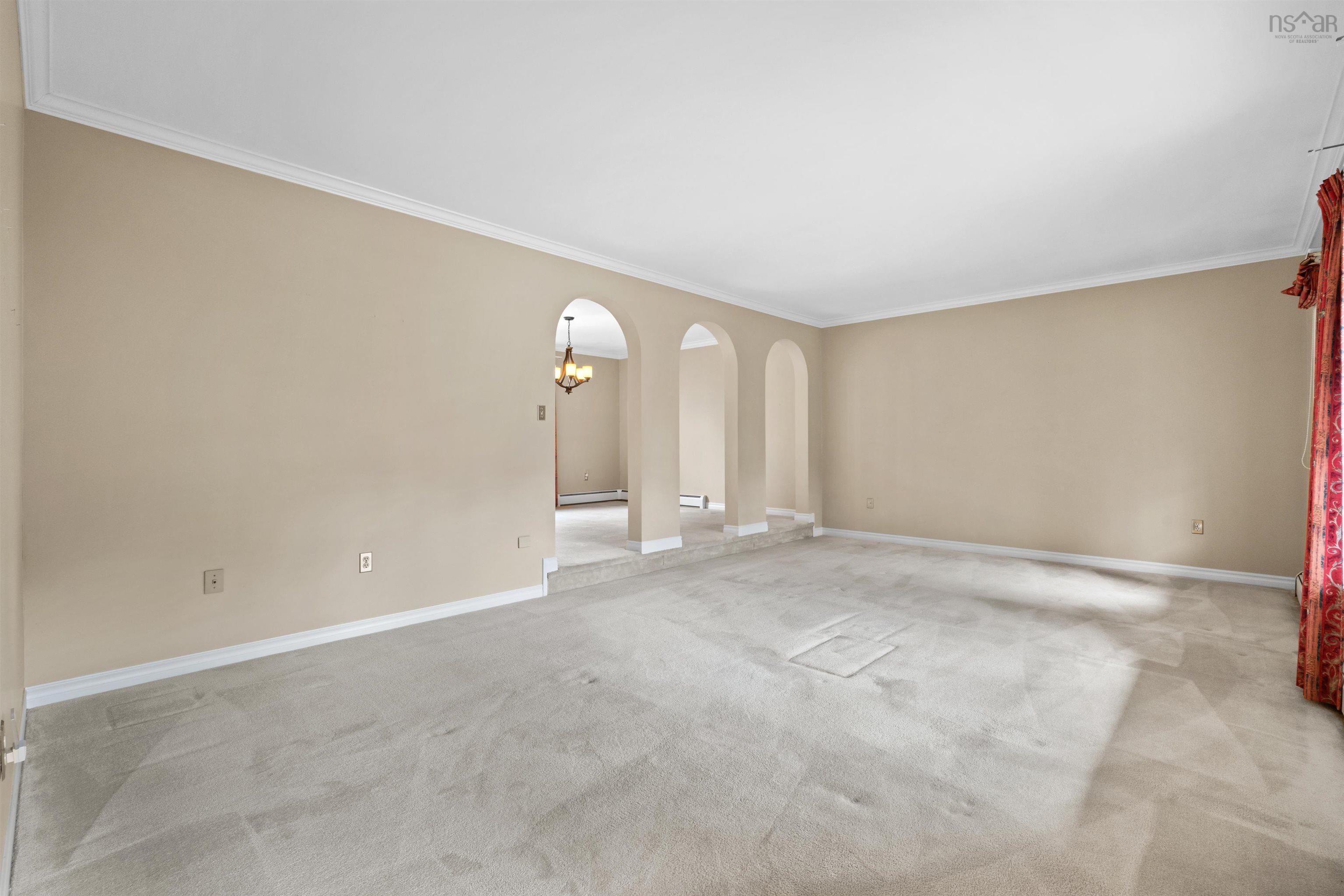$1,075,000.00: 2 Trillium Terrace, Clayton Park