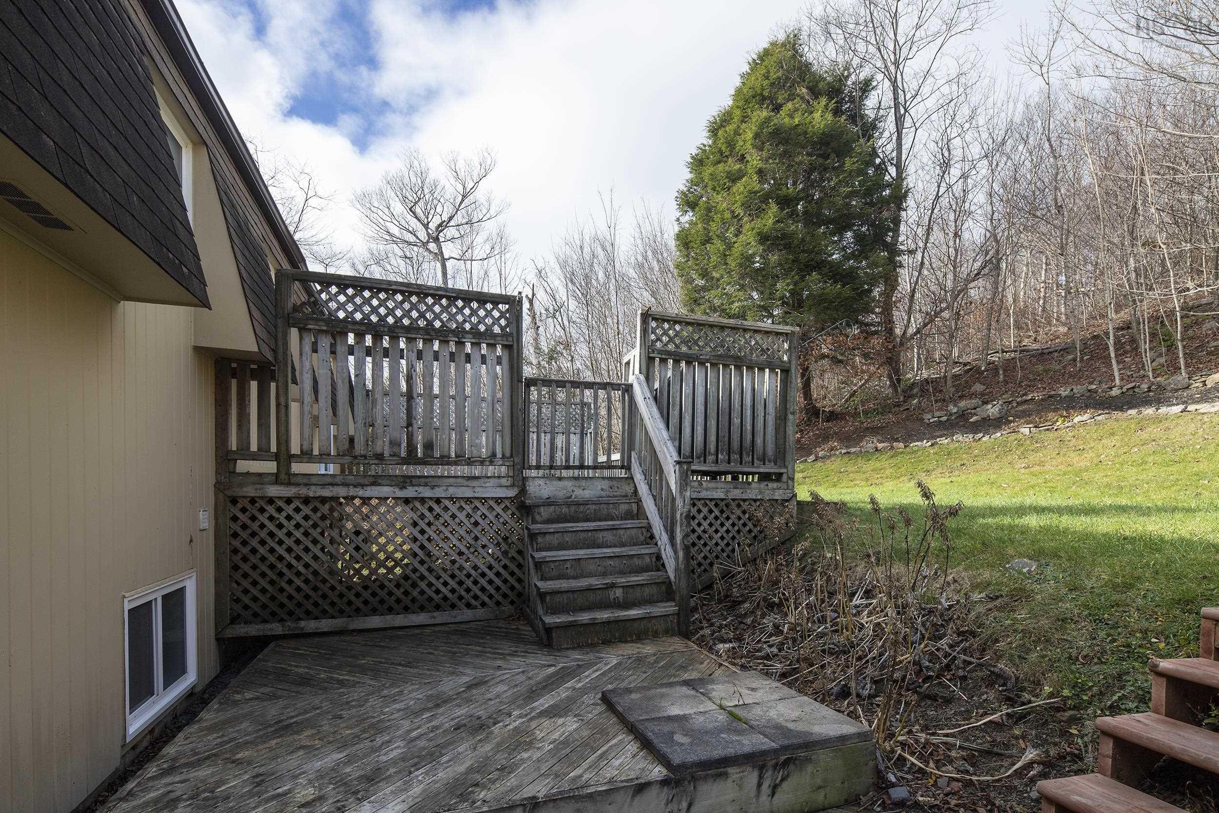 $399,900.00: 96 Theresa Court, Lake Echo