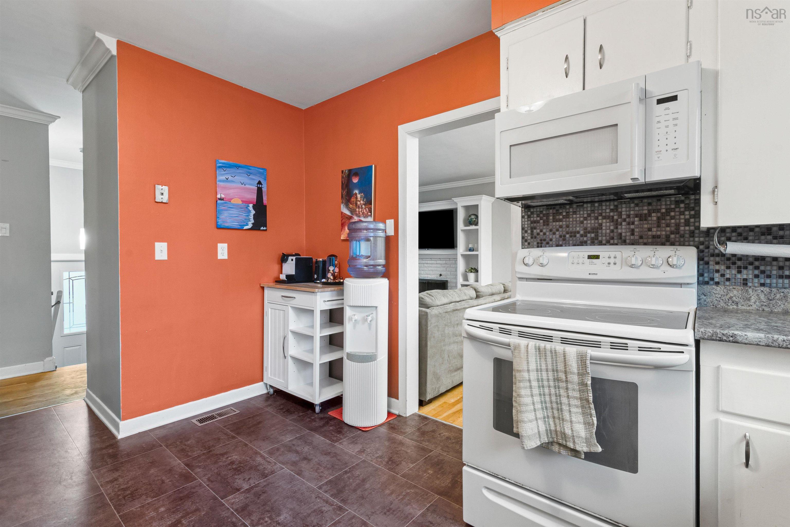 $584,900.00: 30 Anderson Street, Dartmouth