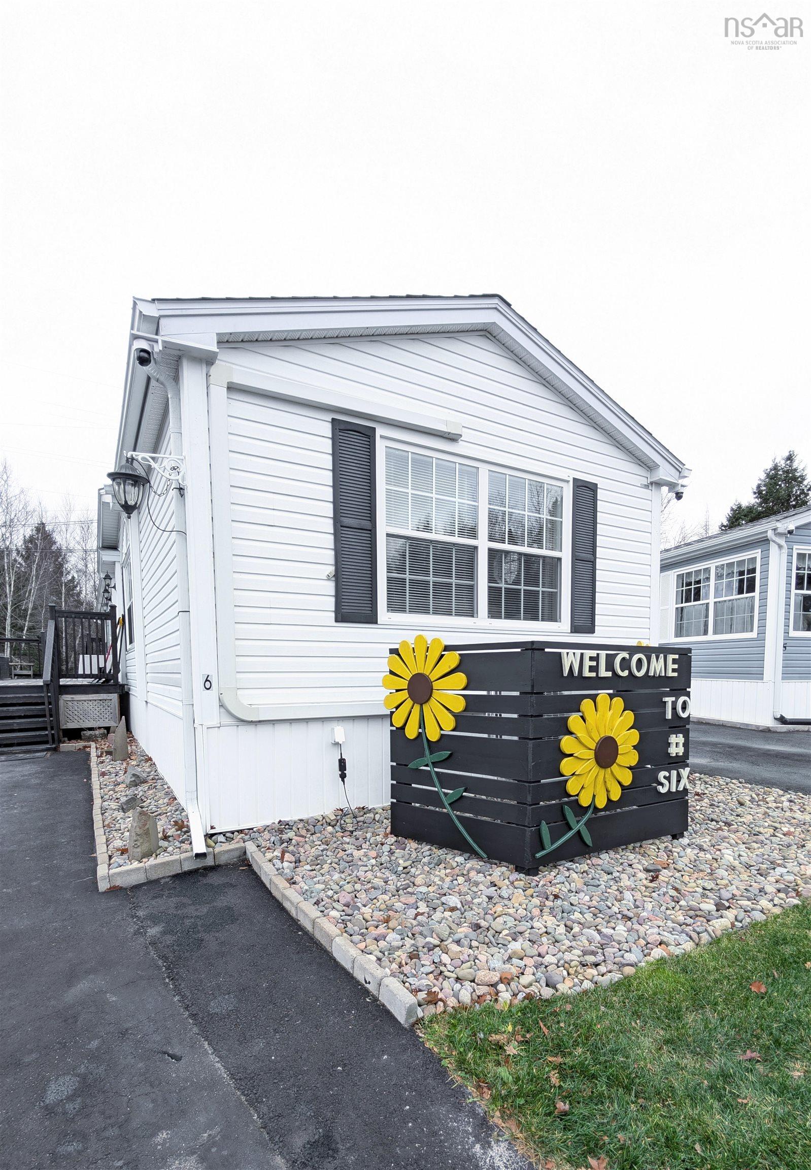 $259,900.00: 6 Lynn Court, Lower Sackville