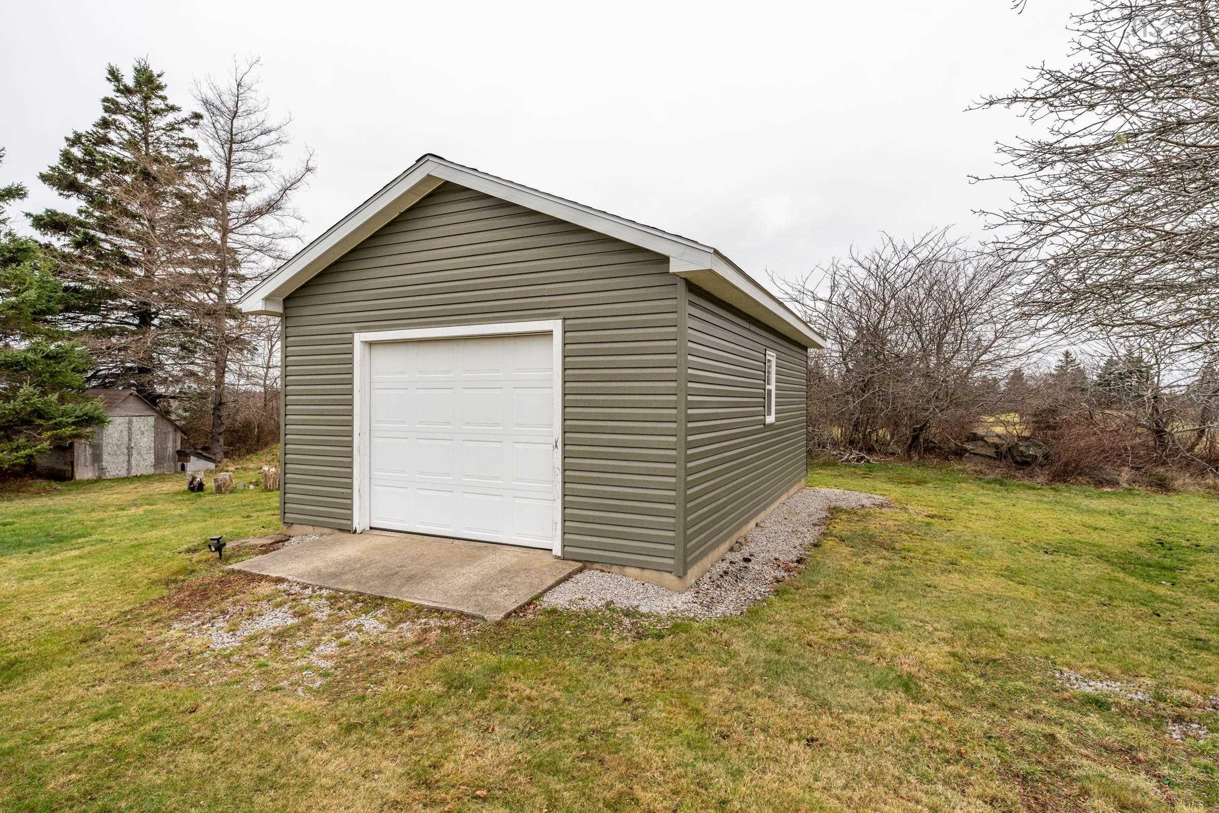 $299,000.00: 837 North Ohio Road, Brenton