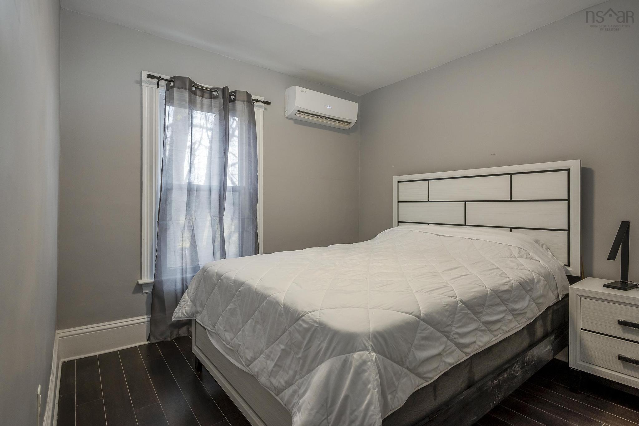 $650,000.00: 24-26 King Street, Truro