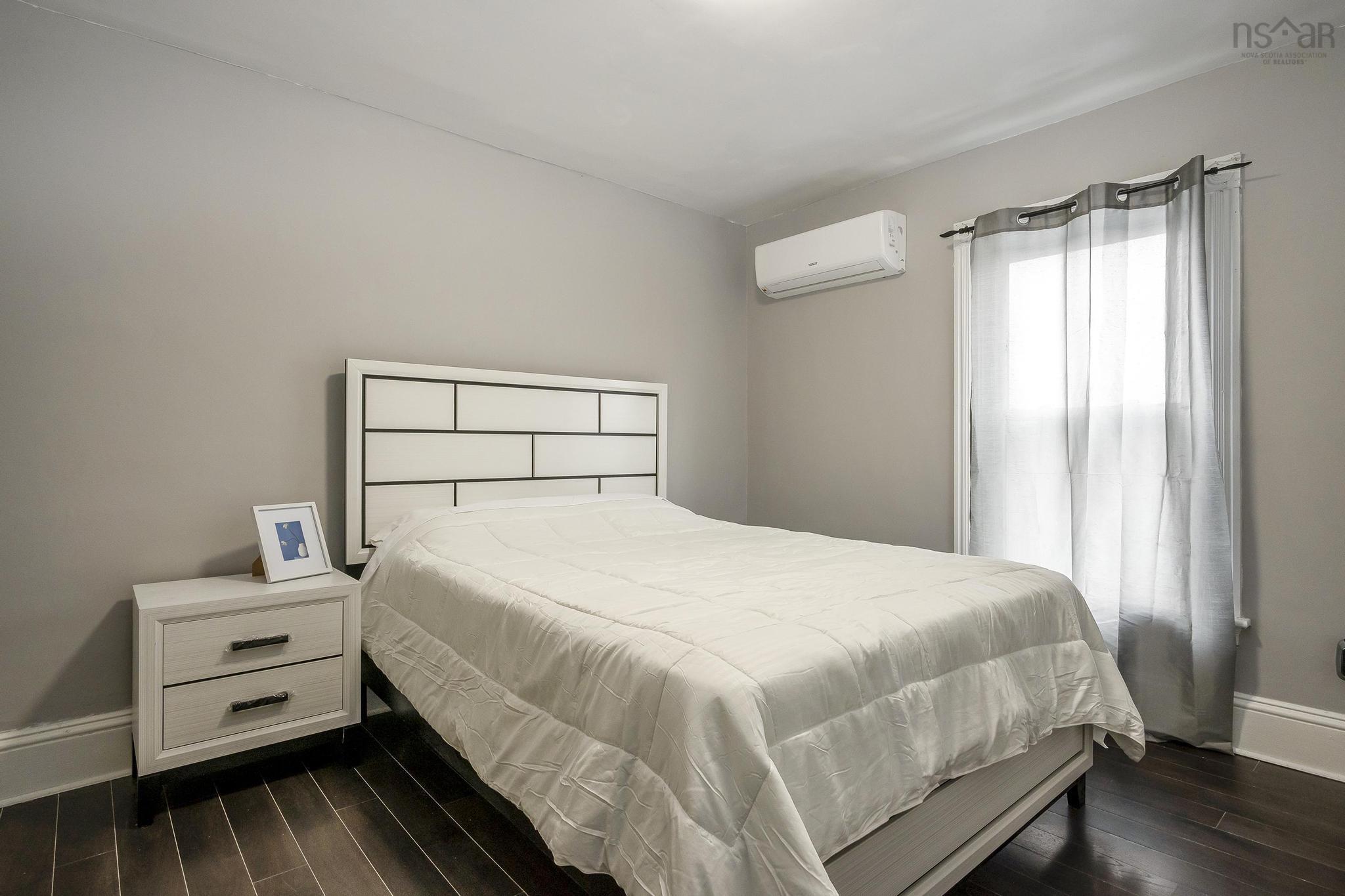$650,000.00: 24-26 King Street, Truro
