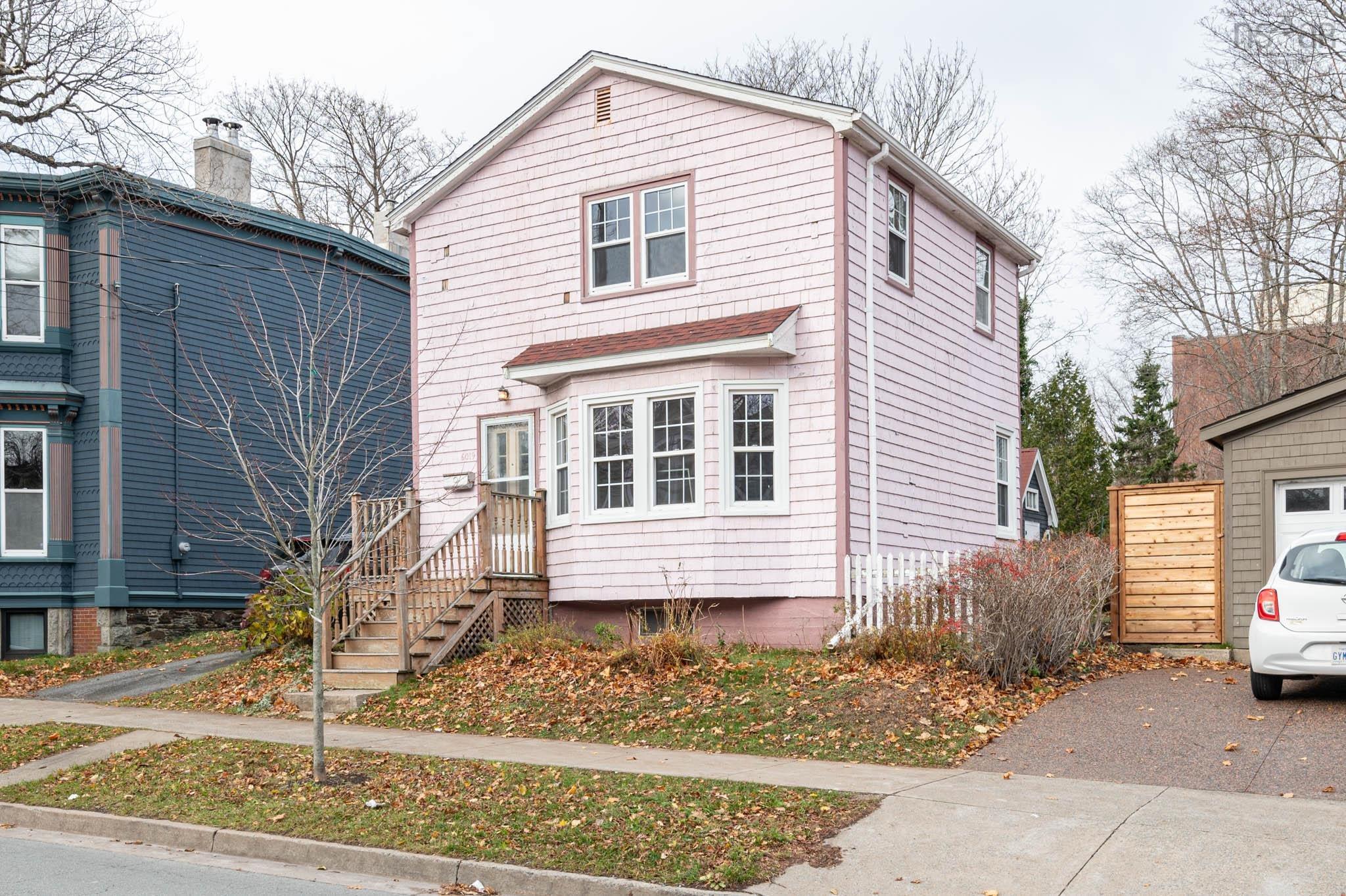 $549,000.00: 6019 South Street, Halifax