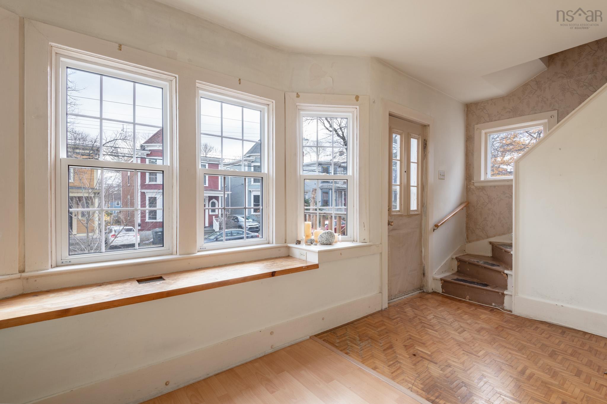 $549,000.00: 6019 South Street, Halifax