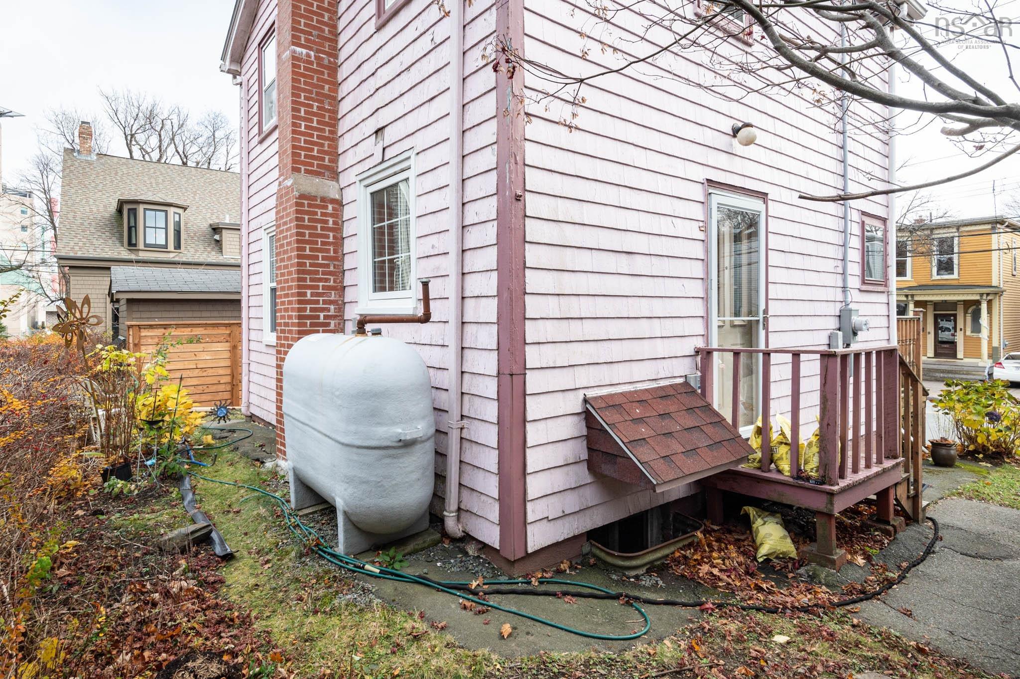 $549,000.00: 6019 South Street, Halifax
