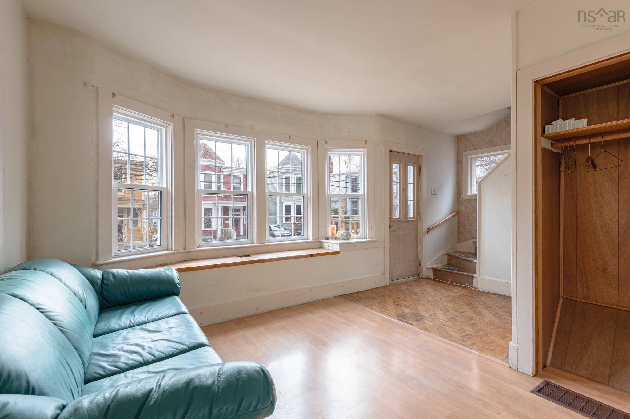 $549,000.00: 6019 South Street, Halifax