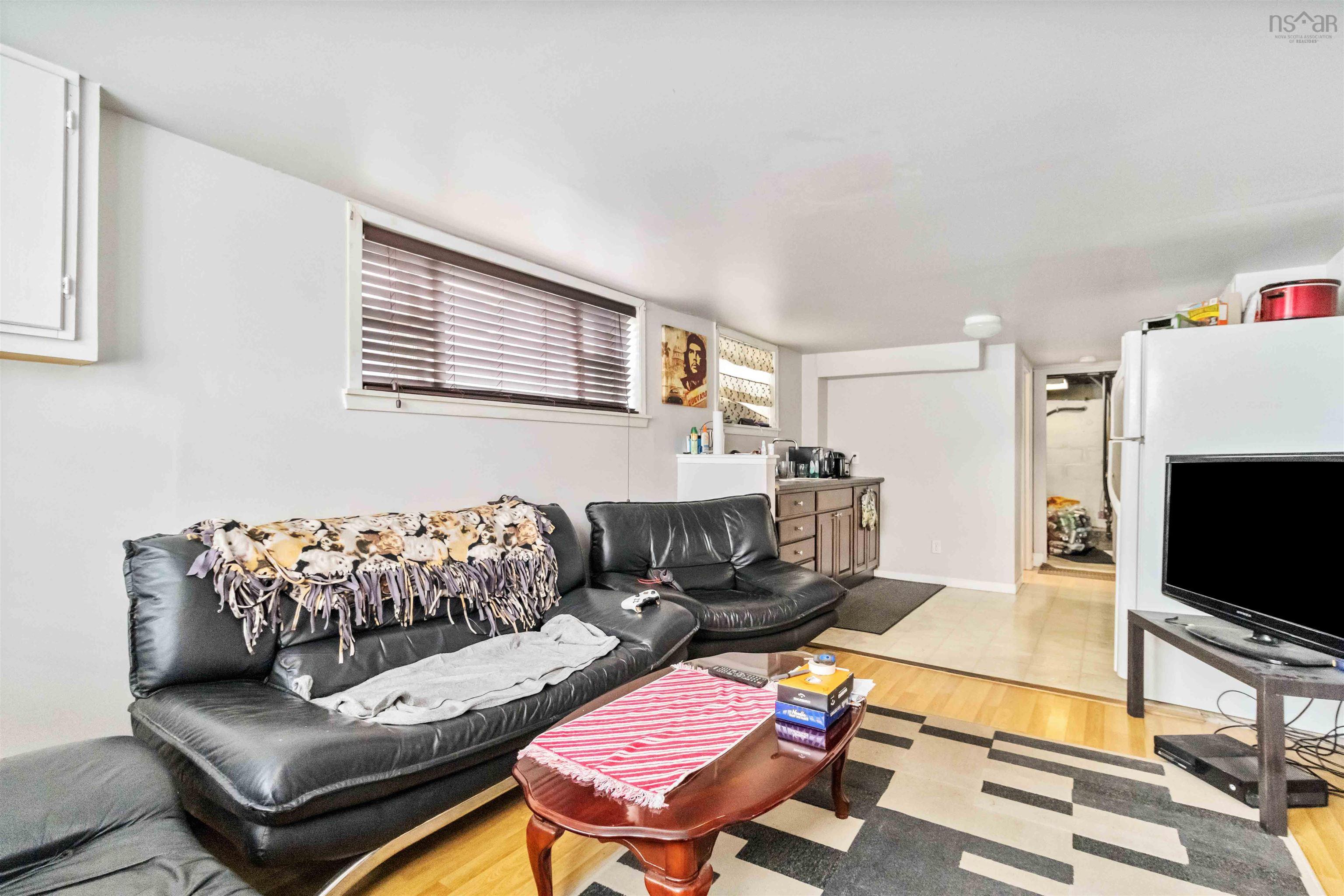 $769,900.00: 36 Sunnybrae Avenue, Halifax