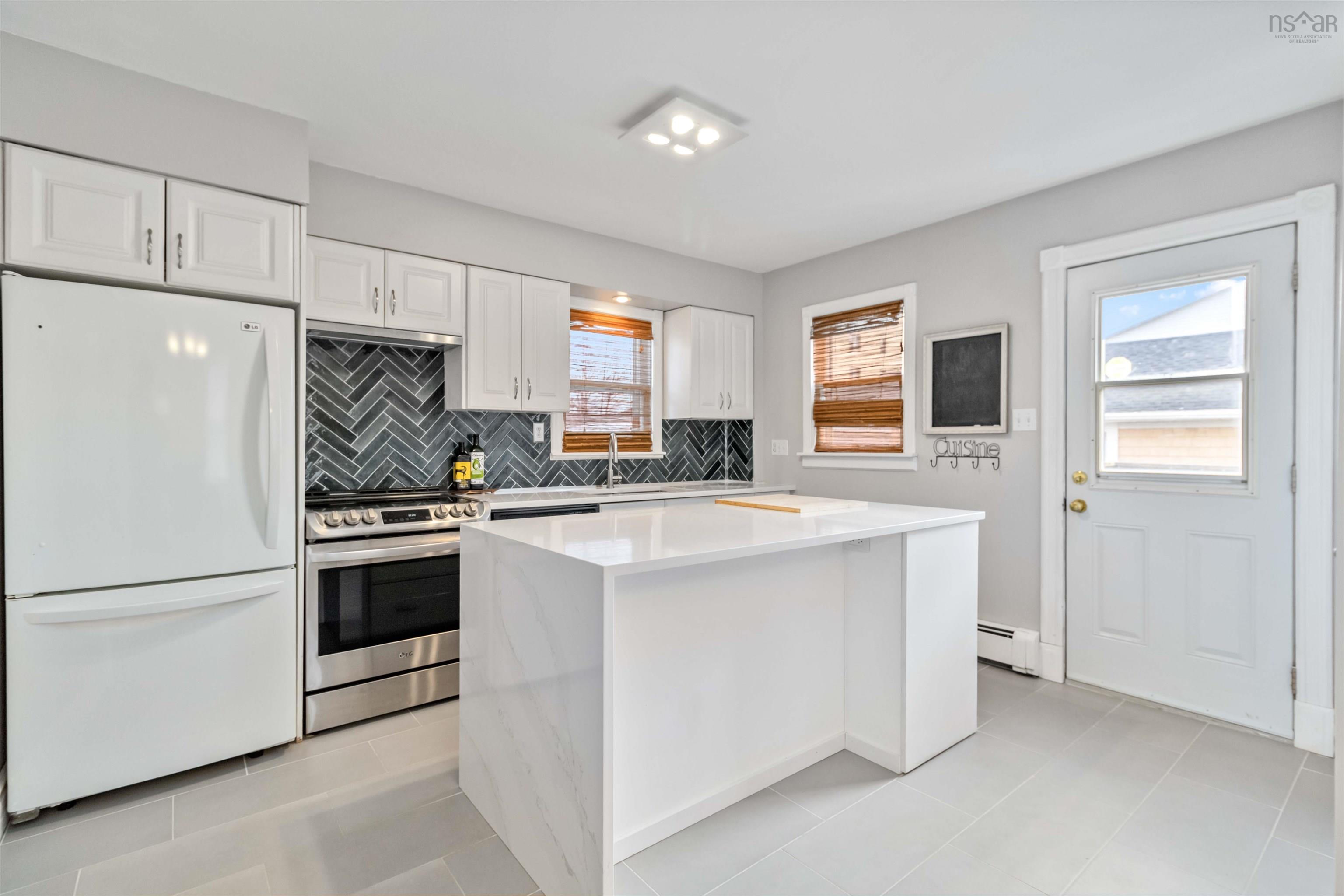 $769,900.00: 36 Sunnybrae Avenue, Halifax