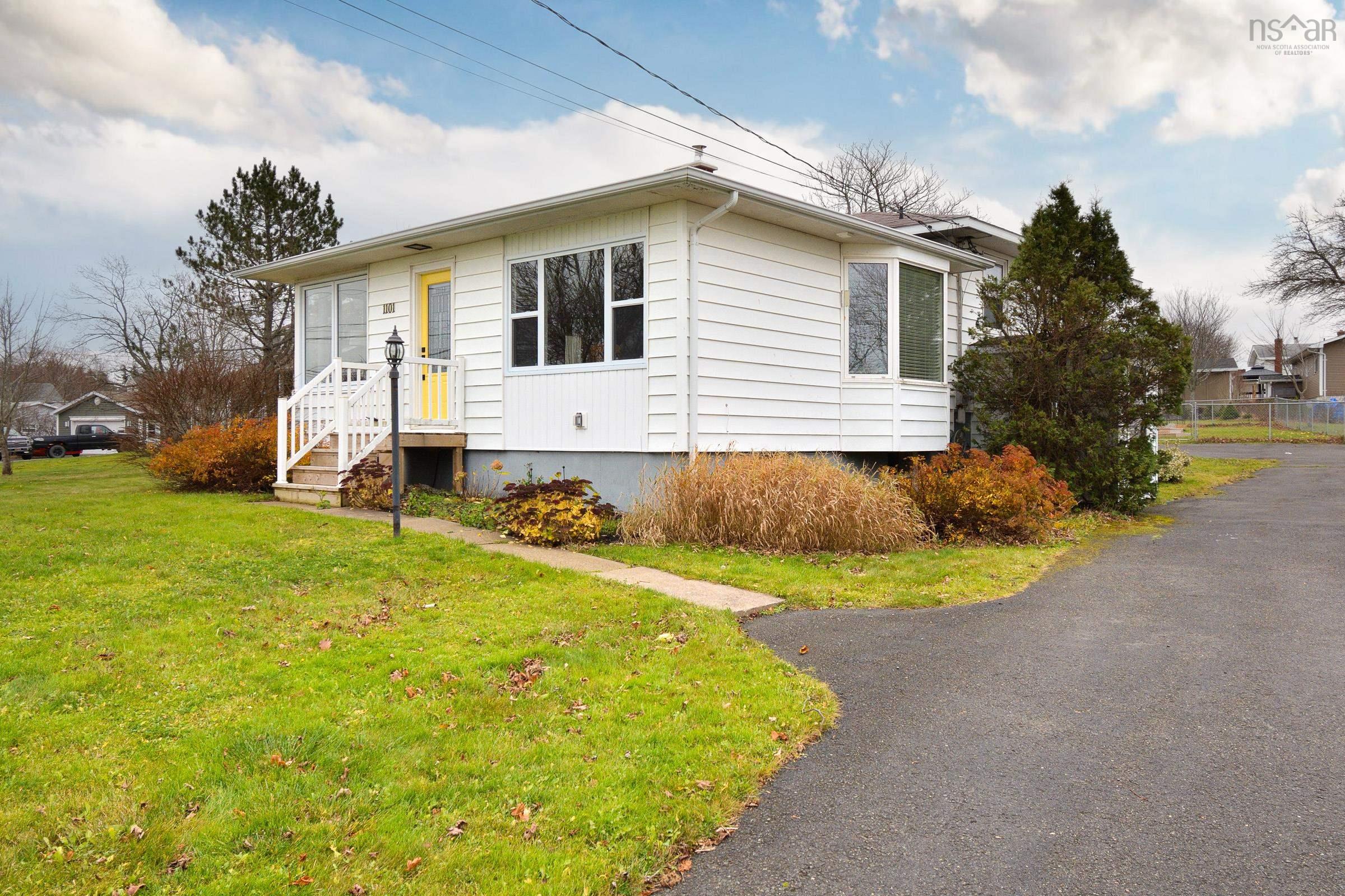 $315,000.00: 1101 Main Street, Glace Bay