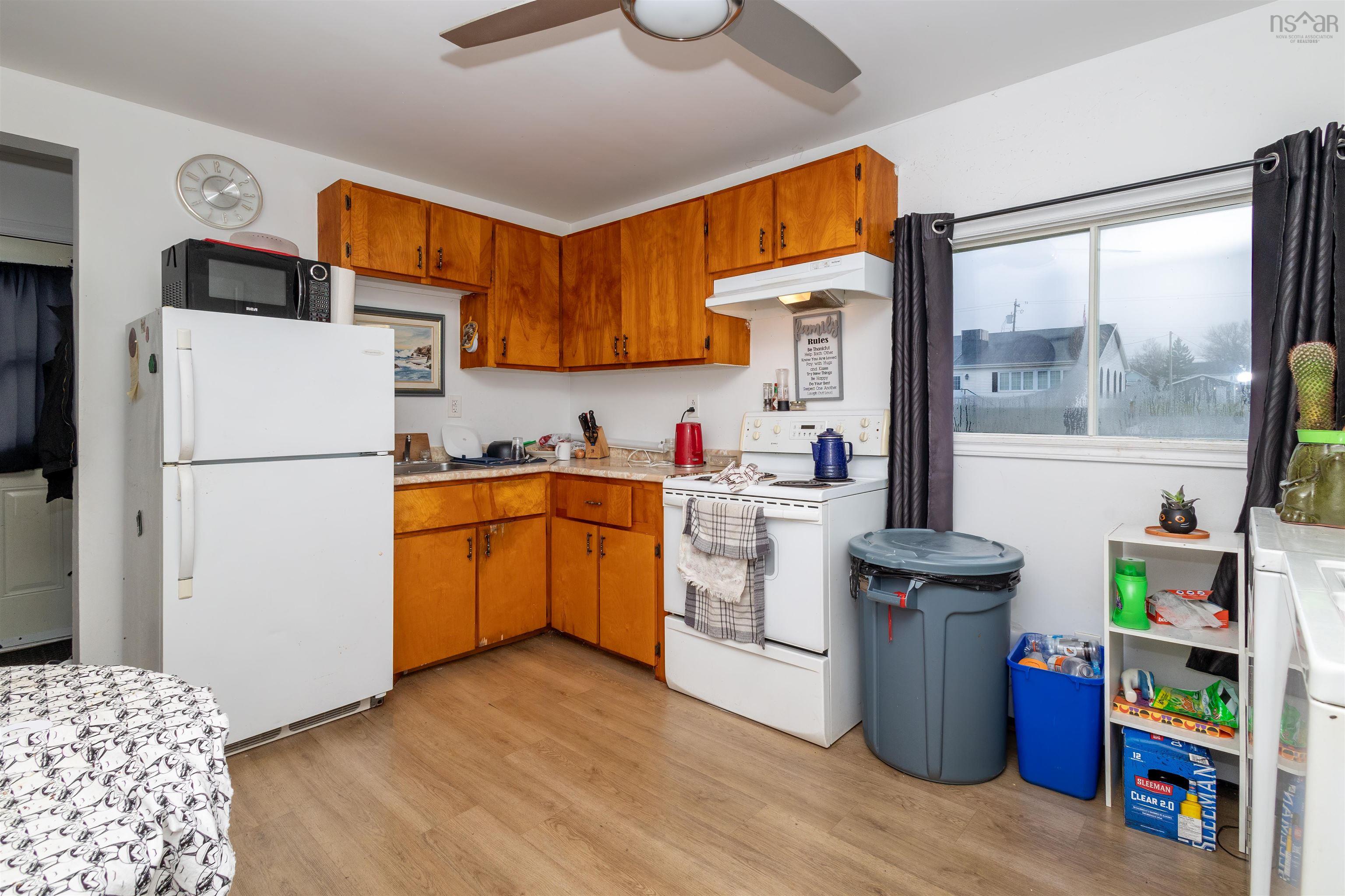 $164,900.00: 371 Eighth Street, New Waterford