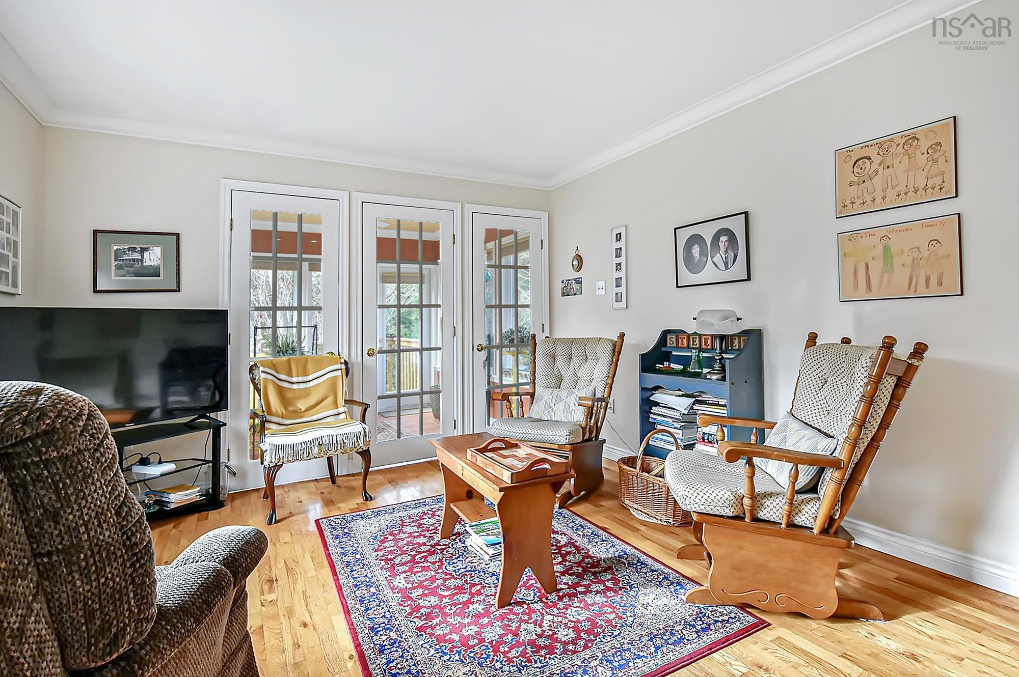 $745,000.00: 8 Compass Rose Court, Bedford