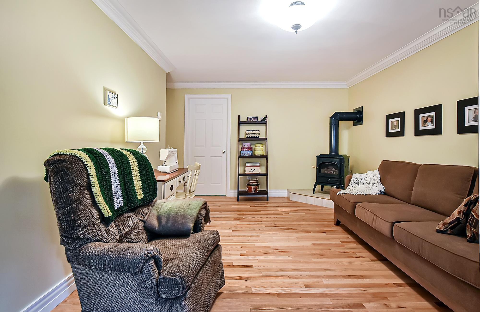 $745,000.00: 8 Compass Rose Court, Bedford