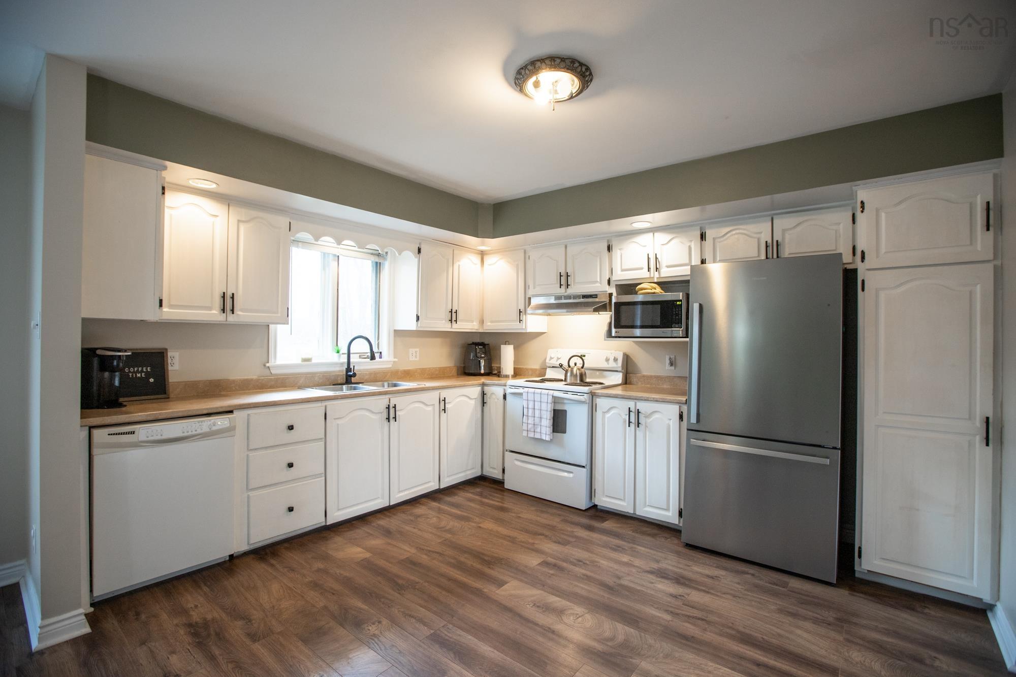 $524,900.00: 75 Oakhill Drive, Lower Sackville
